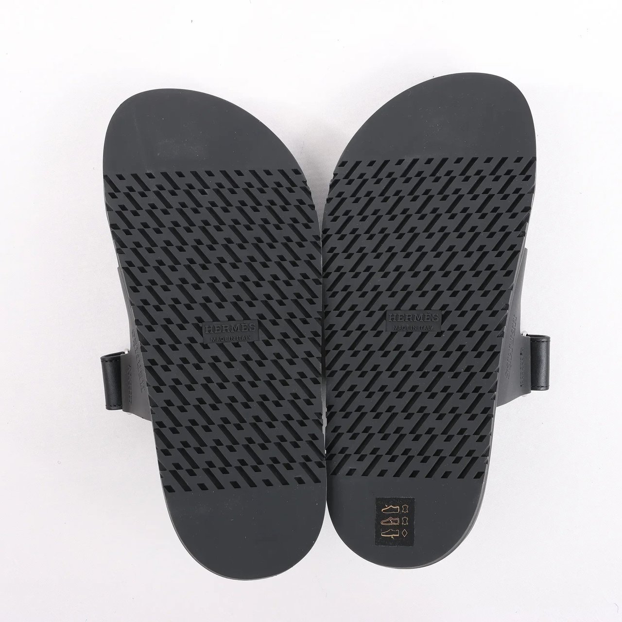 Hermès HERMES Cypre Leather Sandals in Black, Size 38.5 EU Zwart