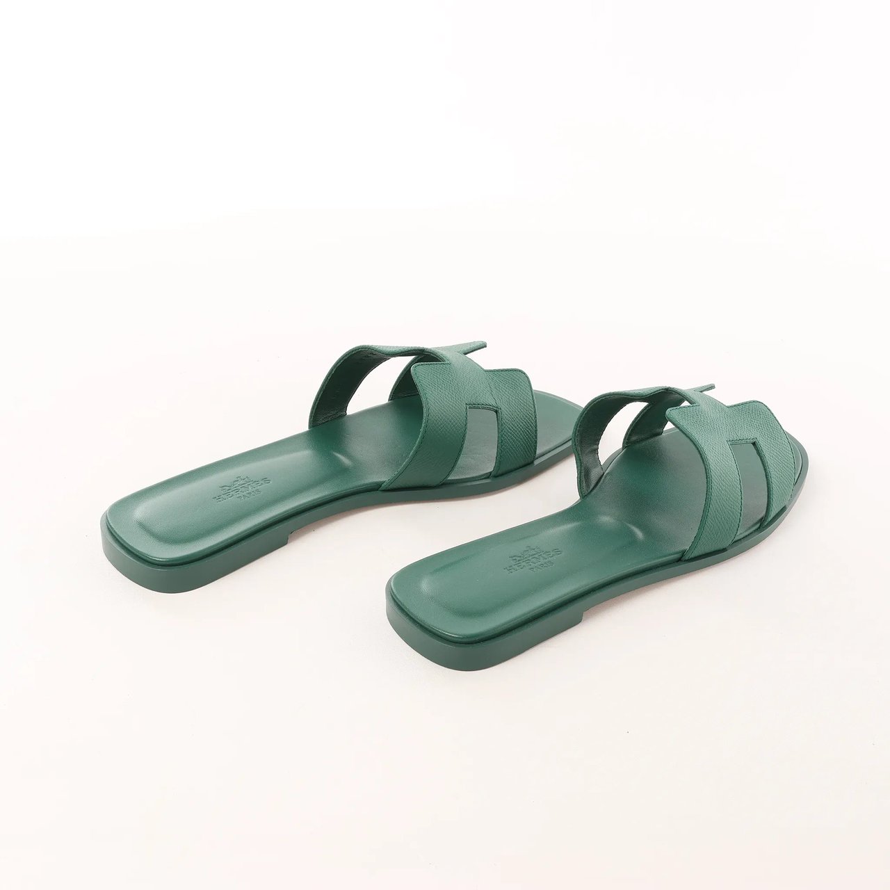 Hermès HERMES Oran Epsom Leather Sandals in Vert Cactus Green, Size 39 EU Groen