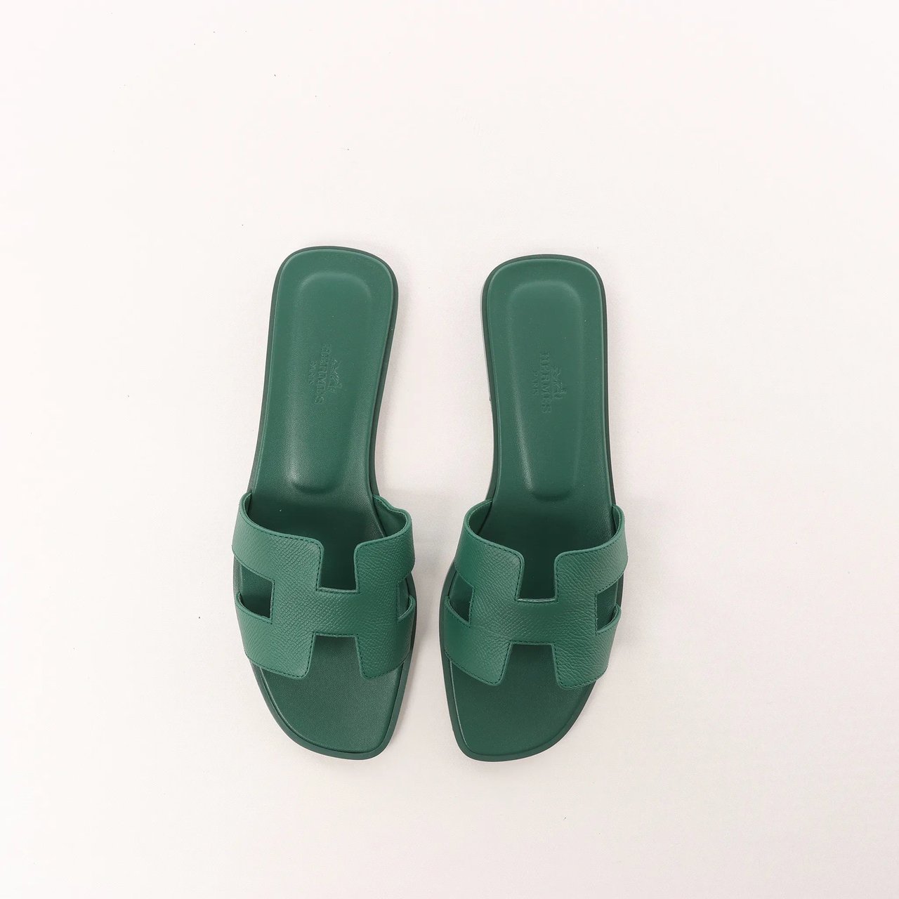 Hermès HERMES Oran Epsom Leather Sandals in Vert Cactus Green, Size 39 EU Groen
