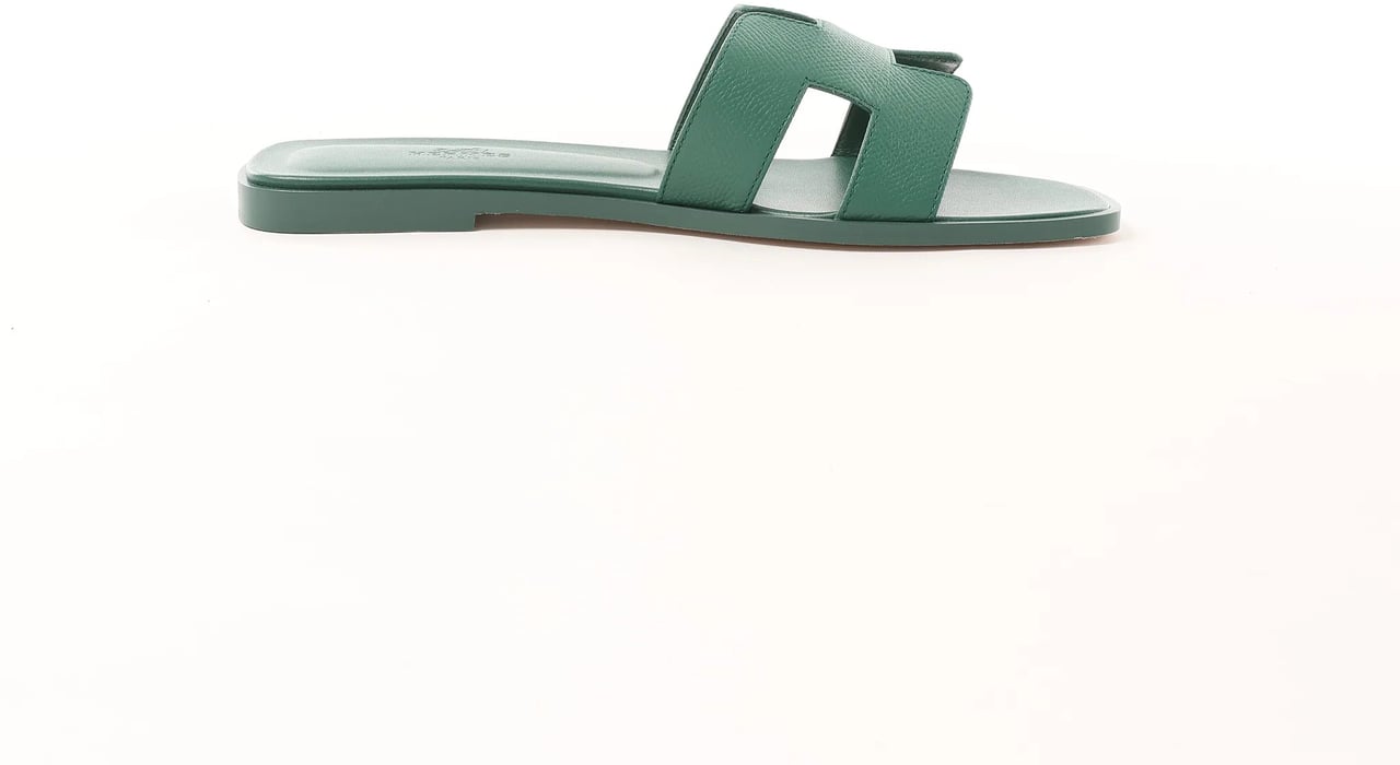 Hermès HERMES Oran Epsom Leather Sandals in Vert Cactus Green, Size 39 EU Groen