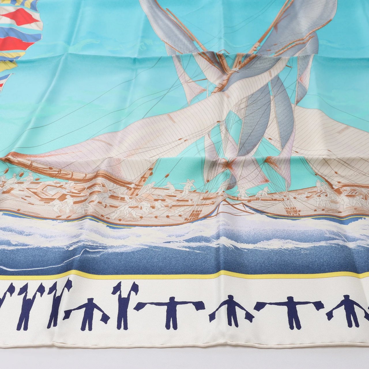 Hermès Hermès Carré 90 "En Course" Silk handkerchief in Blue Divers