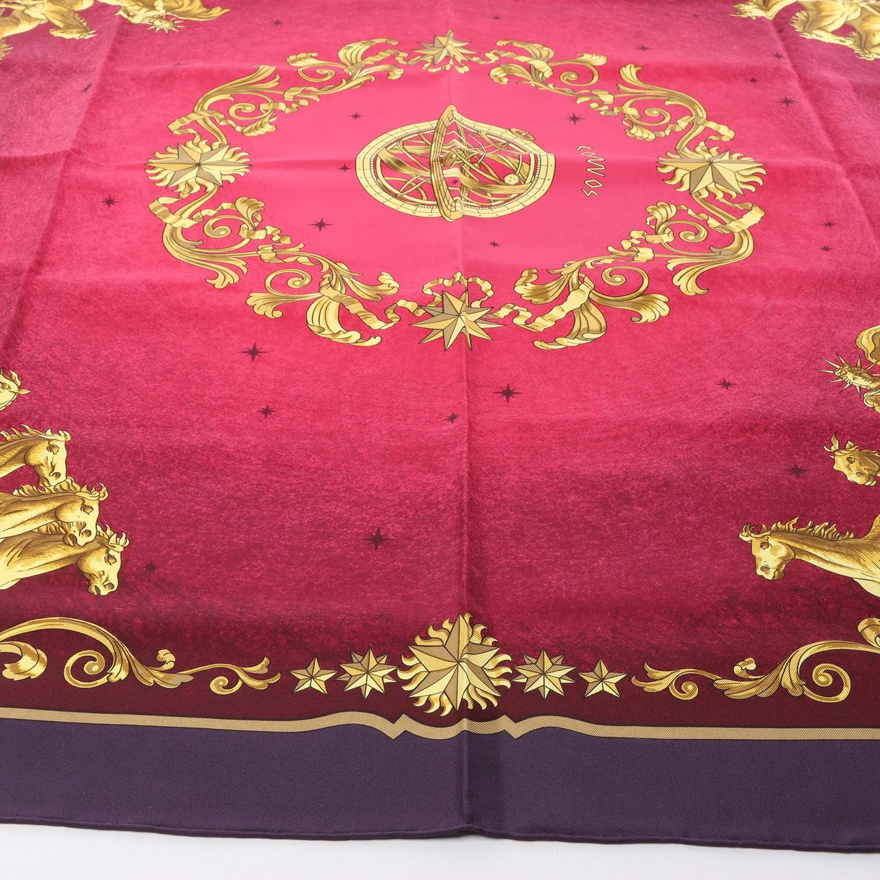 Hermès Hermès Carré 90 "COSMOS" Silk handkerchief in Purple Divers