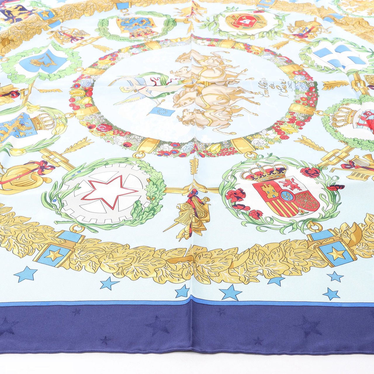 Hermès Hermès Carré 90 "Emblemes de L'Europe" Silk handkerchief in Navy Blue Navy