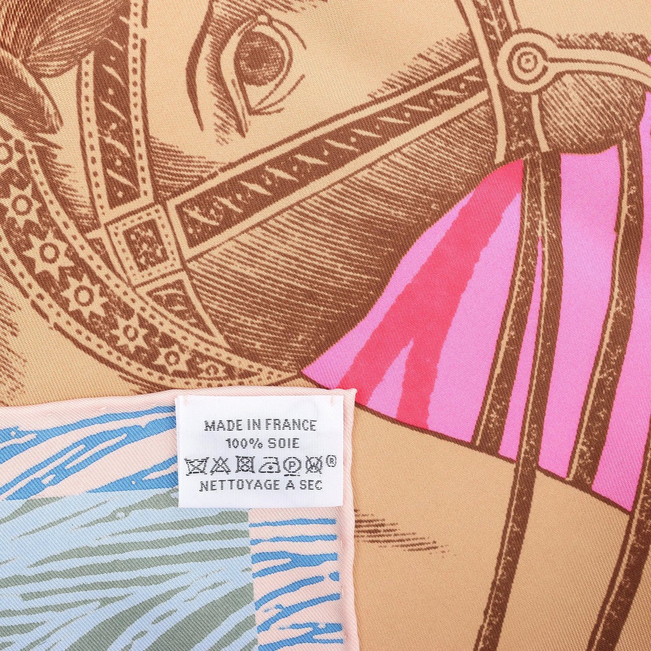 Hermès Carré 90 "CAVALIER EN FORMES" Silk handkerchief in Blue x Pink Divers
