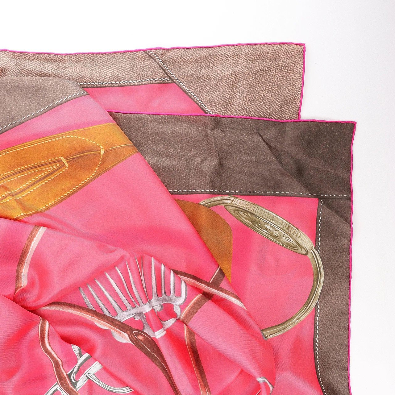 Hermès Hermès Carré 140 "Projets Carres au Crayon" Silk handkerchief in Pink Divers