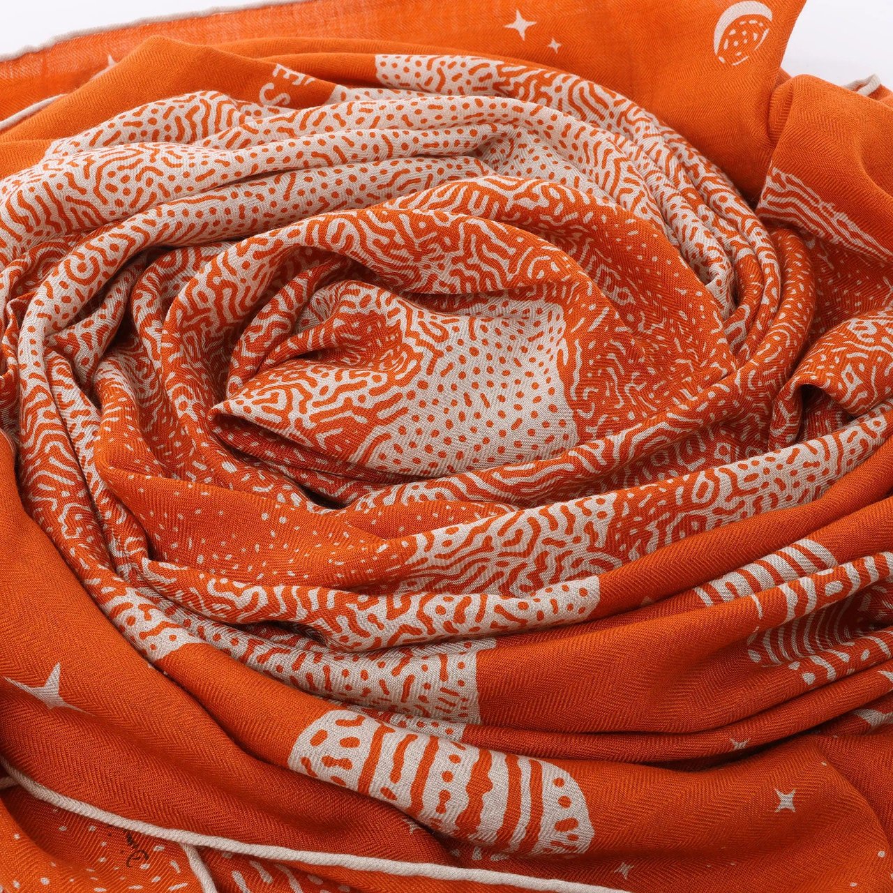 Hermès Hermès Carré 140 "CLAIR DE LUNE" Cashmere x Silk handkerchief in Orange Oranje