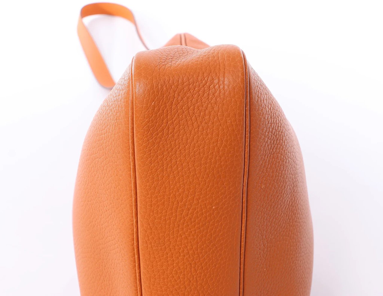 Hermès HERMES Massai PM Taurillon Clemence Leather Shoulder Bag in Orange □J: 2006 Oranje