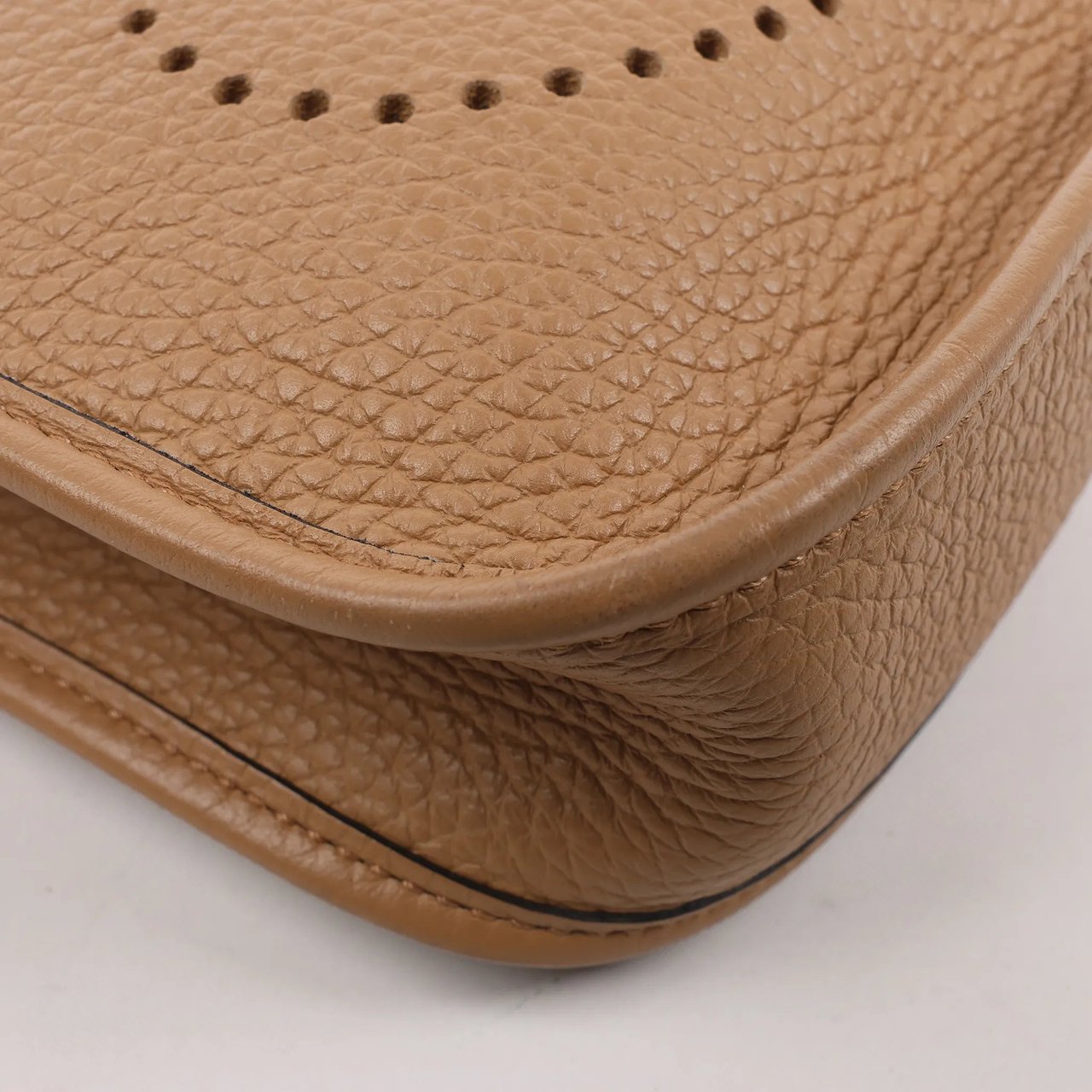 Hermès Evelyne Taurillon Clemence Maxi Quadrille TPM Chai Shoulder bag U:2022 Bruin