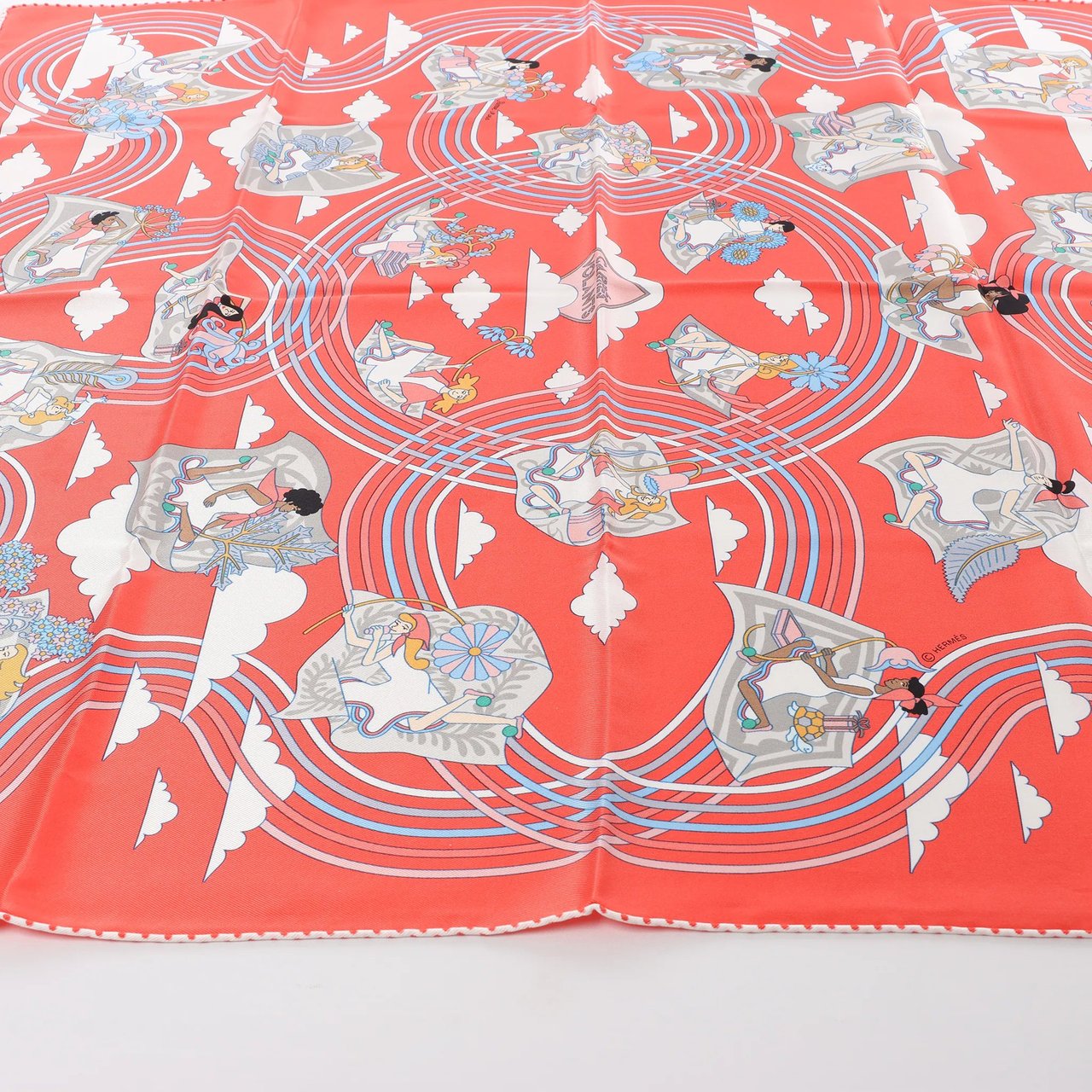 Hermès Carré 70 "CARRES VOLANTS" Silk handkerchief in Red Divers