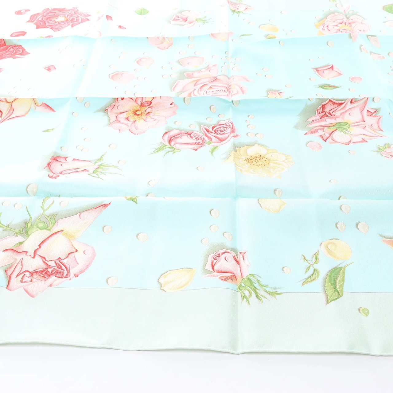 Hermès Carré 90 "LA ROSEE" Silk handkerchief in Blue Blauw