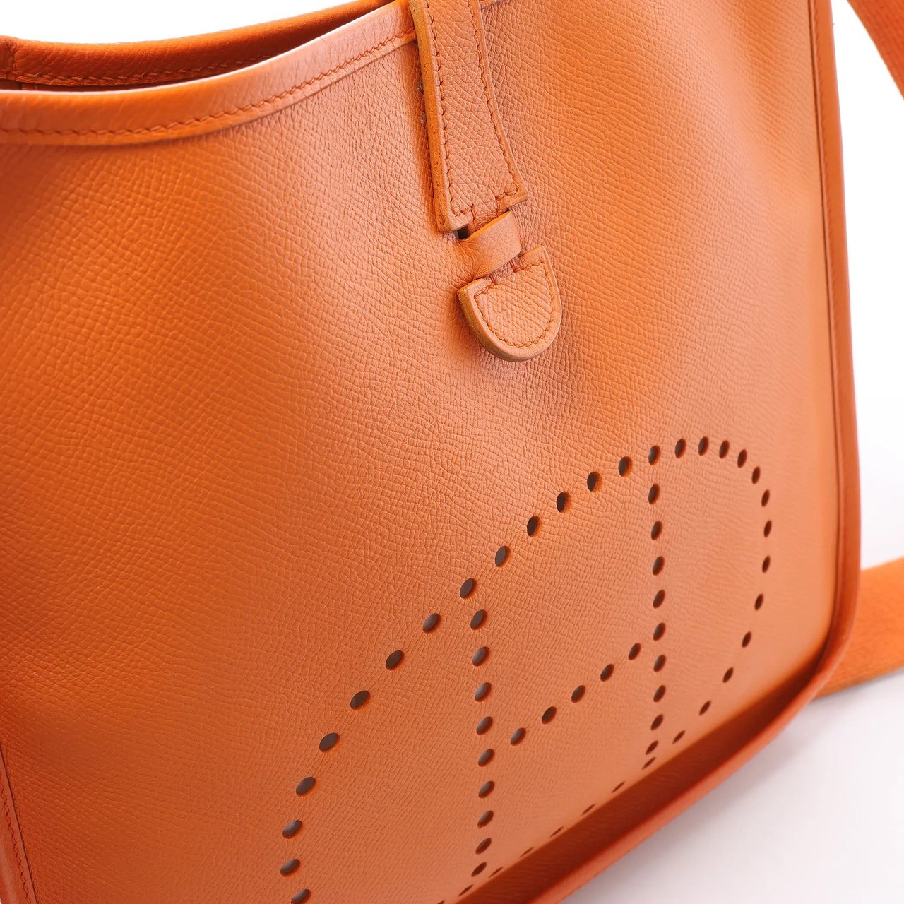 Hermès Hermes Evelyn 1 29 PM Epsom Leather Shoulder Bag in Orange □N:2010 Oranje