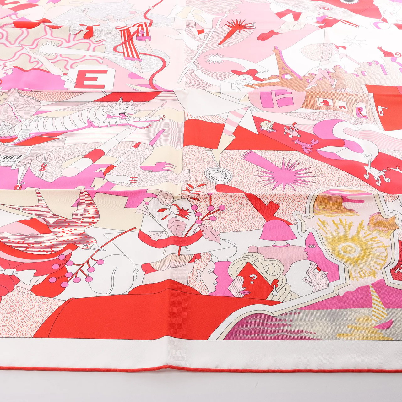 Hermès Carré 90 "CA DECOIFFE" Silk handkerchief in Pink Divers