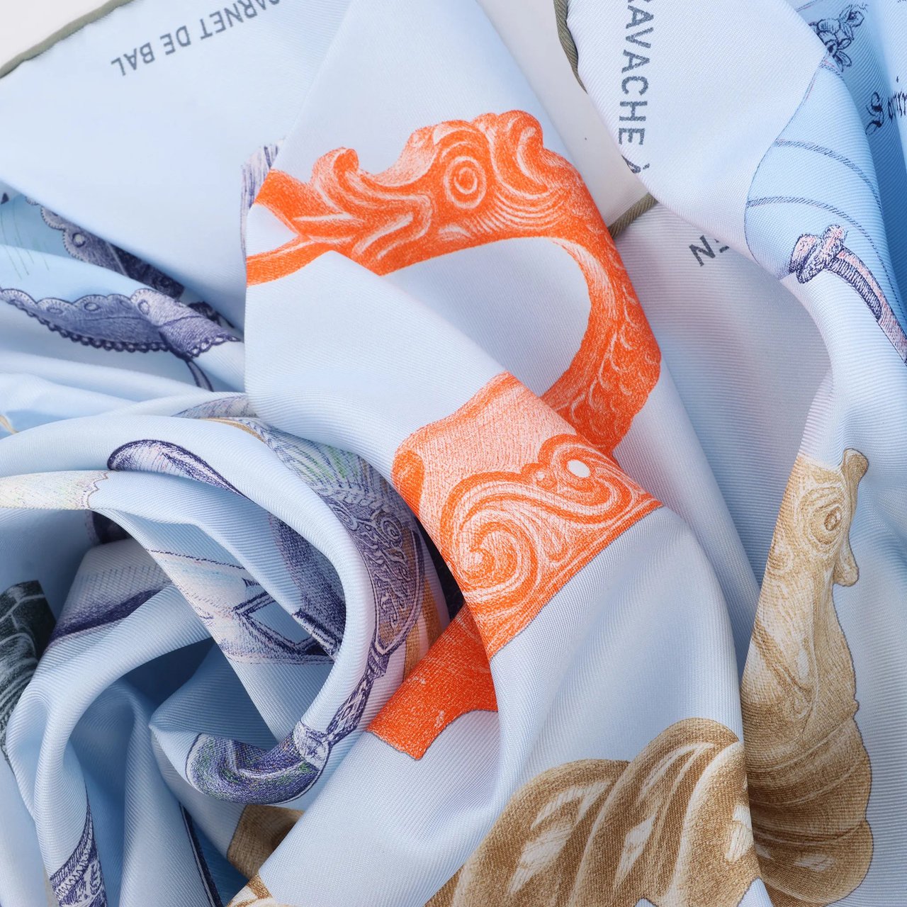 Hermès Carré 90 "Nous Sommes Inséparables" Silk handkerchief in Blue Blauw