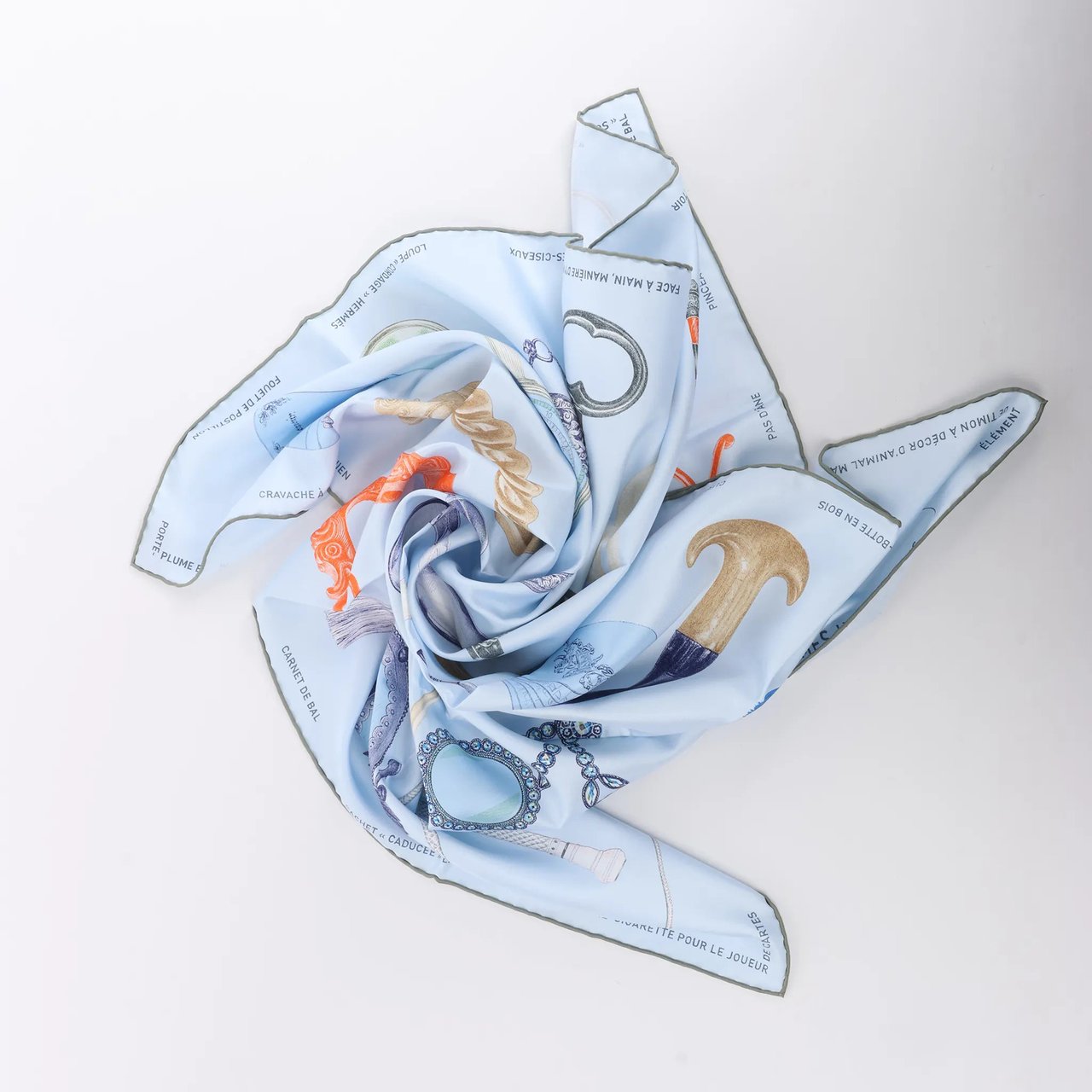 Hermès Carré 90 "Nous Sommes Inséparables" Silk handkerchief in Blue Blauw