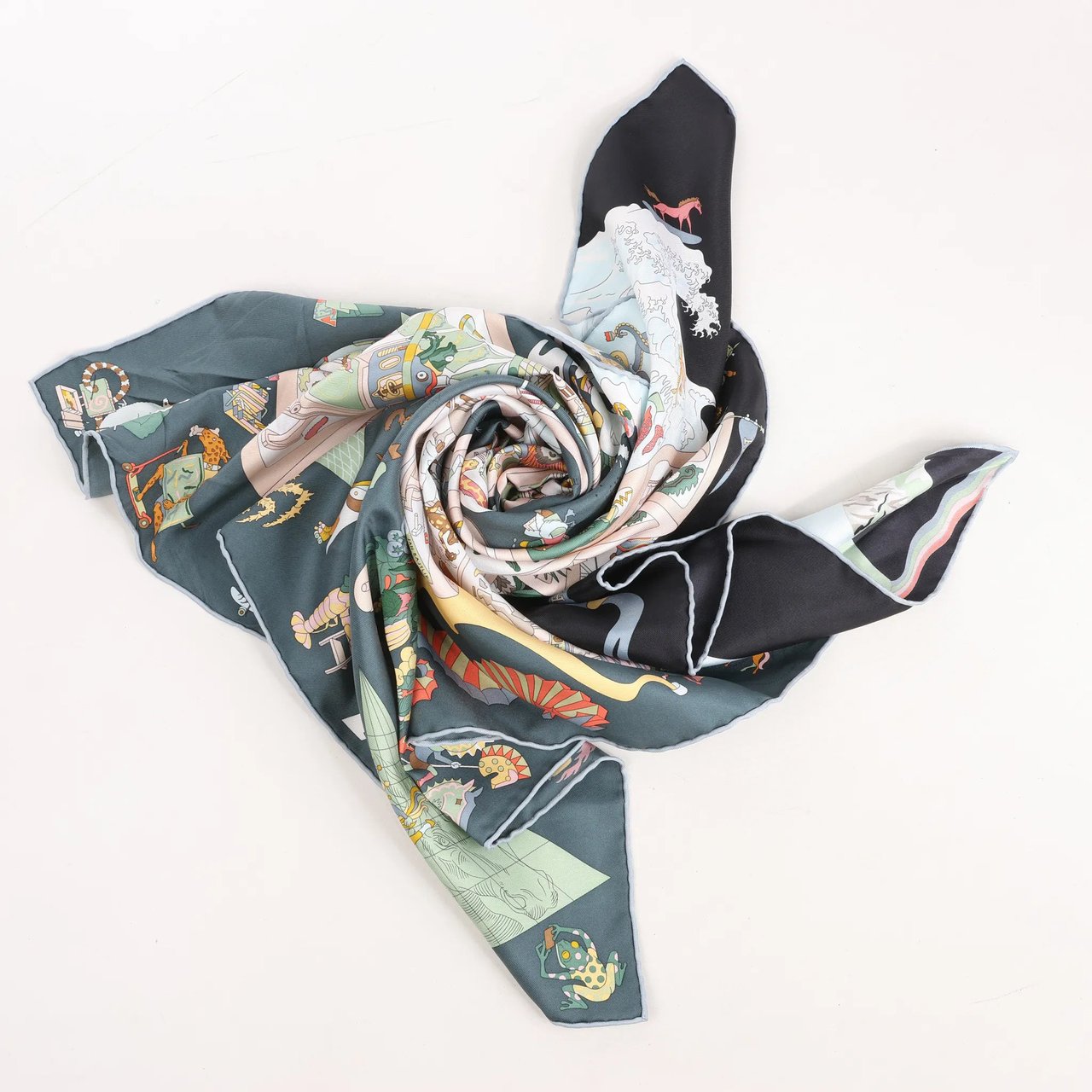 Hermès Carré 90 "Academia Ipica" Silk handkerchief in Gray Divers