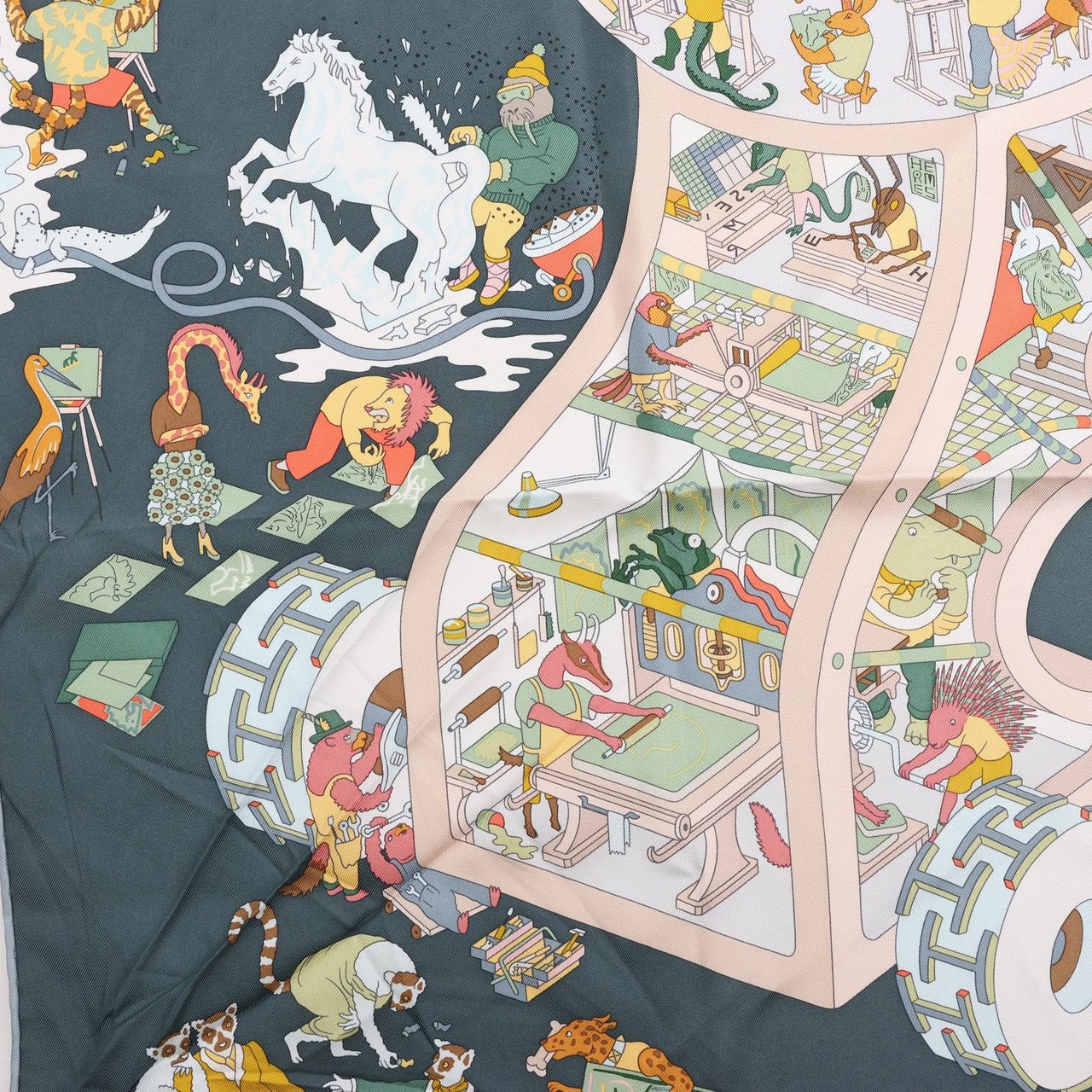 Hermès Carré 90 "Academia Ipica" Silk handkerchief in Gray Divers
