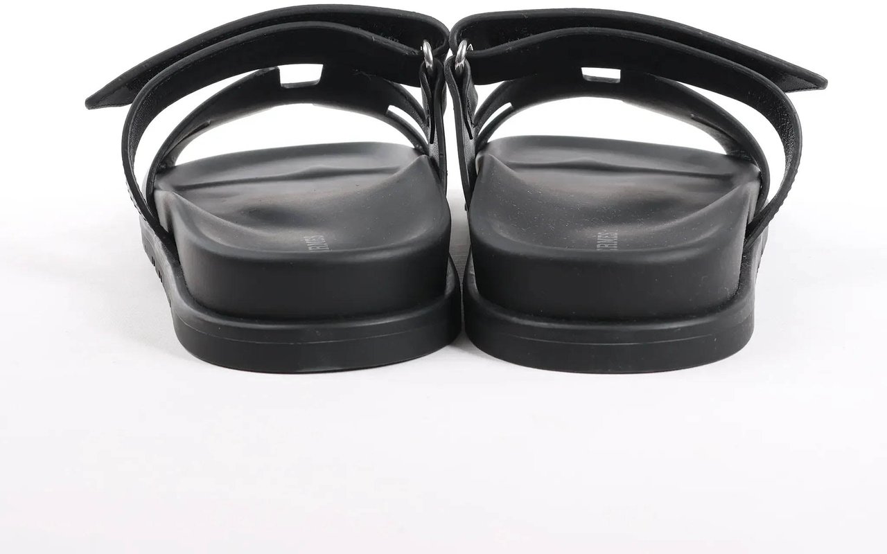 Hermès HERMES Cypre Leather Sandals in Black, Size 38.5 EU Zwart