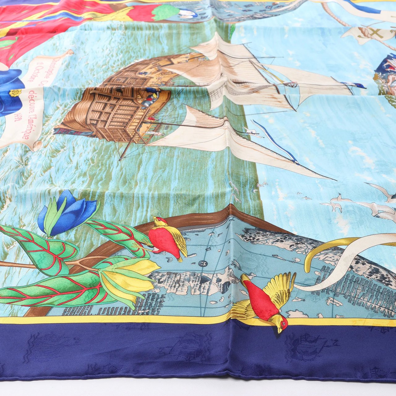 Hermès Carré 90 "Christoffer Columbus decouvre l'Amerique" Silk handkerchief in Blue Blauw