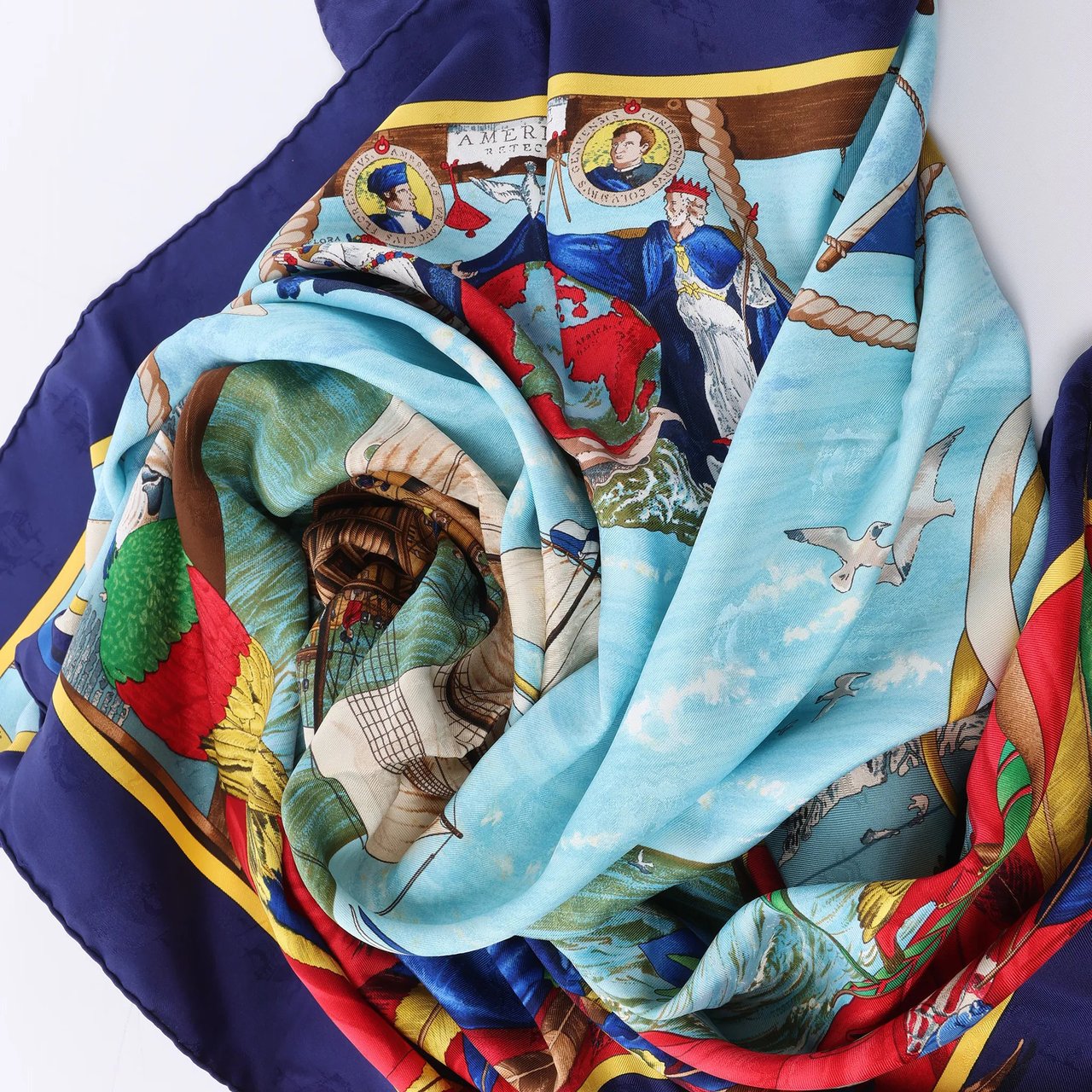 Hermès Carré 90 "Christoffer Columbus decouvre l'Amerique" Silk handkerchief in Blue Blauw