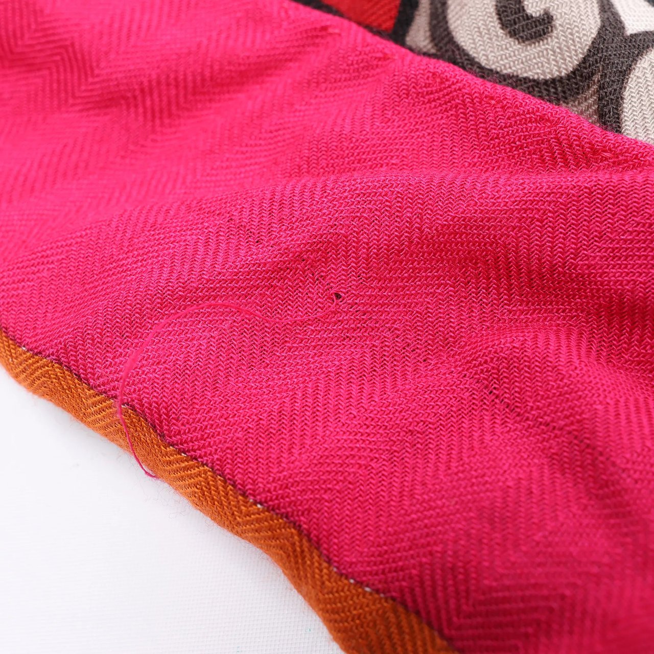 Hermès Carré Géant "La Femme aux Semelles de Vent" Cashmere & Silk Scarf in Pink Roze