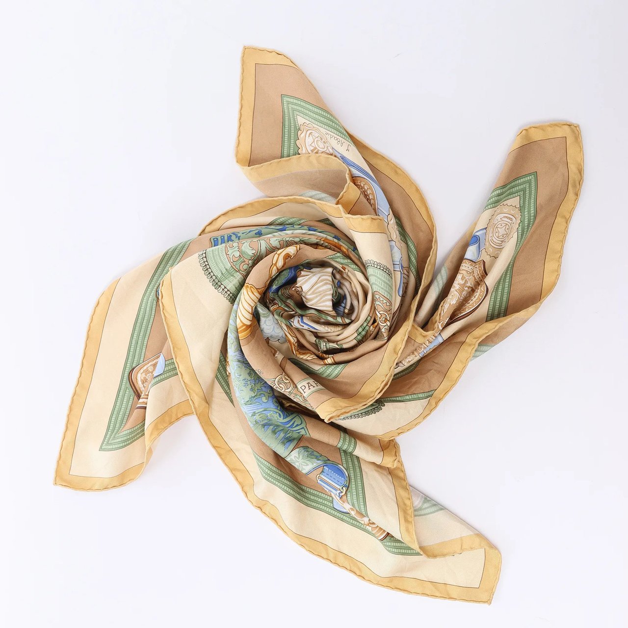 Hermès Carré 90 "Hommage à l'amitié Franco-Hellenique" Silk handkerchief in Beige Beige