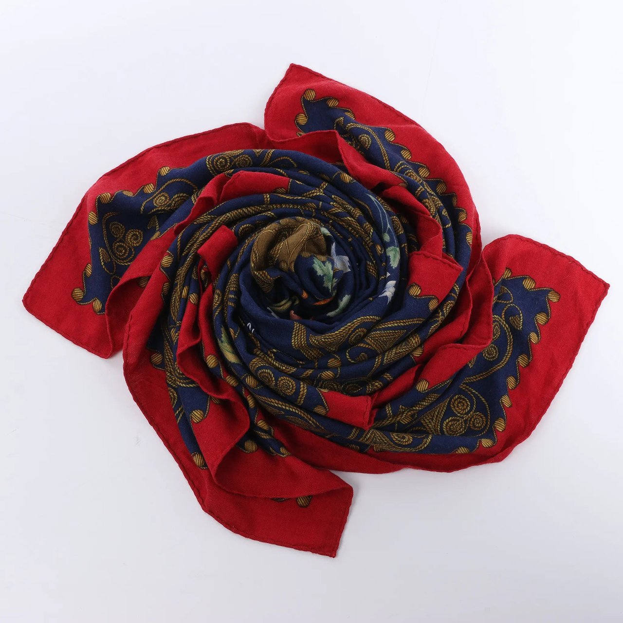 Hermès Carré Geant "ARABESQUES" Cashemere & Silk Scarf in Navy Blue x Red Blauw