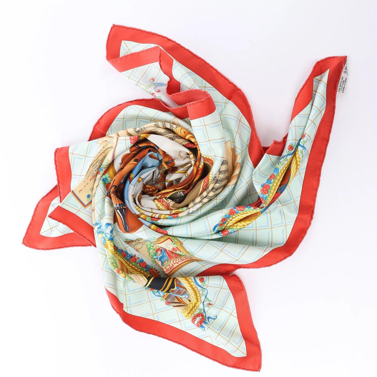 Hermès Carré 90 "Hommage à Mozart" Silk handkerchief in Red x Blue Blauw