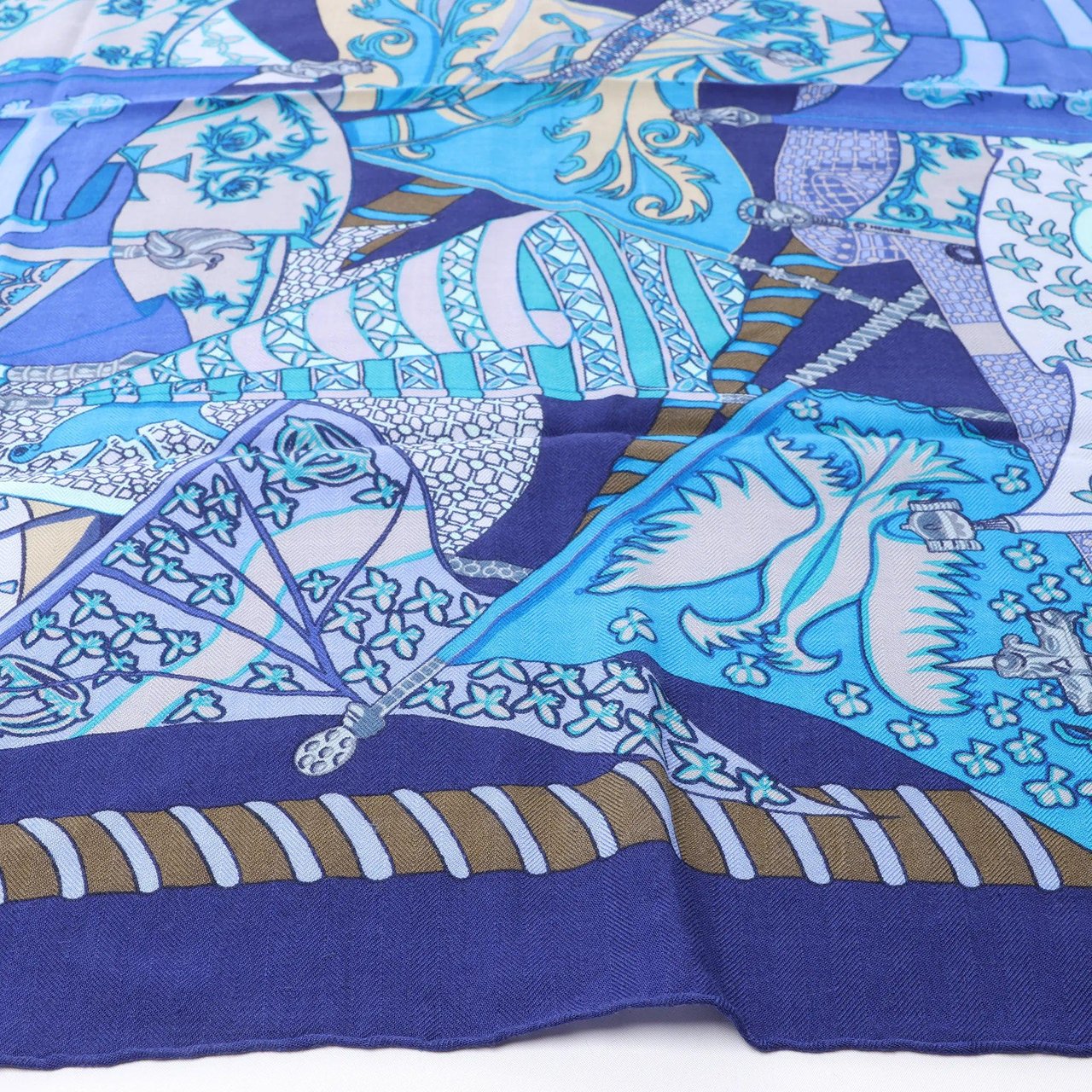 Hermès Carré 90 "Etendards et Bonnieres flag" Cashmere x Silk handkerchief in Blue Blauw