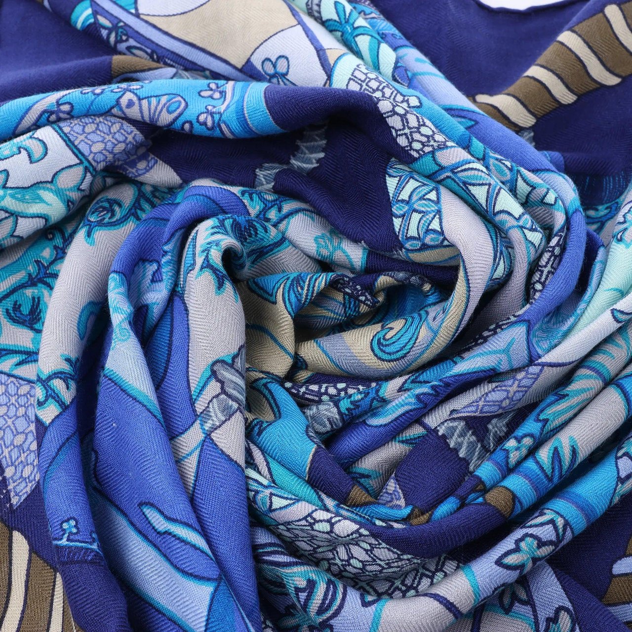 Hermès Carré 90 "Etendards et Bonnieres flag" Cashmere x Silk handkerchief in Blue Blauw