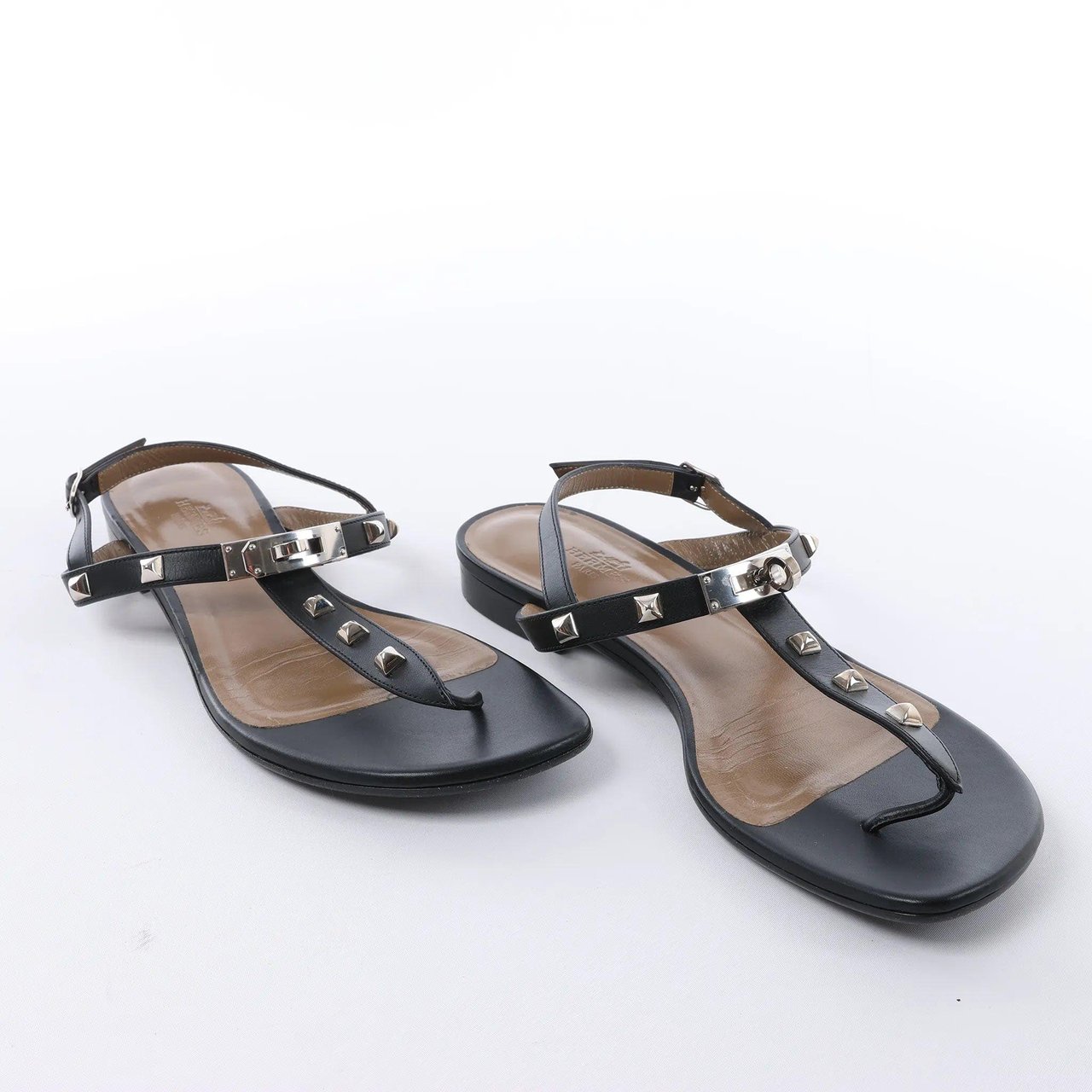 Hermès HERMES Olivia Leather Sandals in Black, Size EU 38.5 Zwart