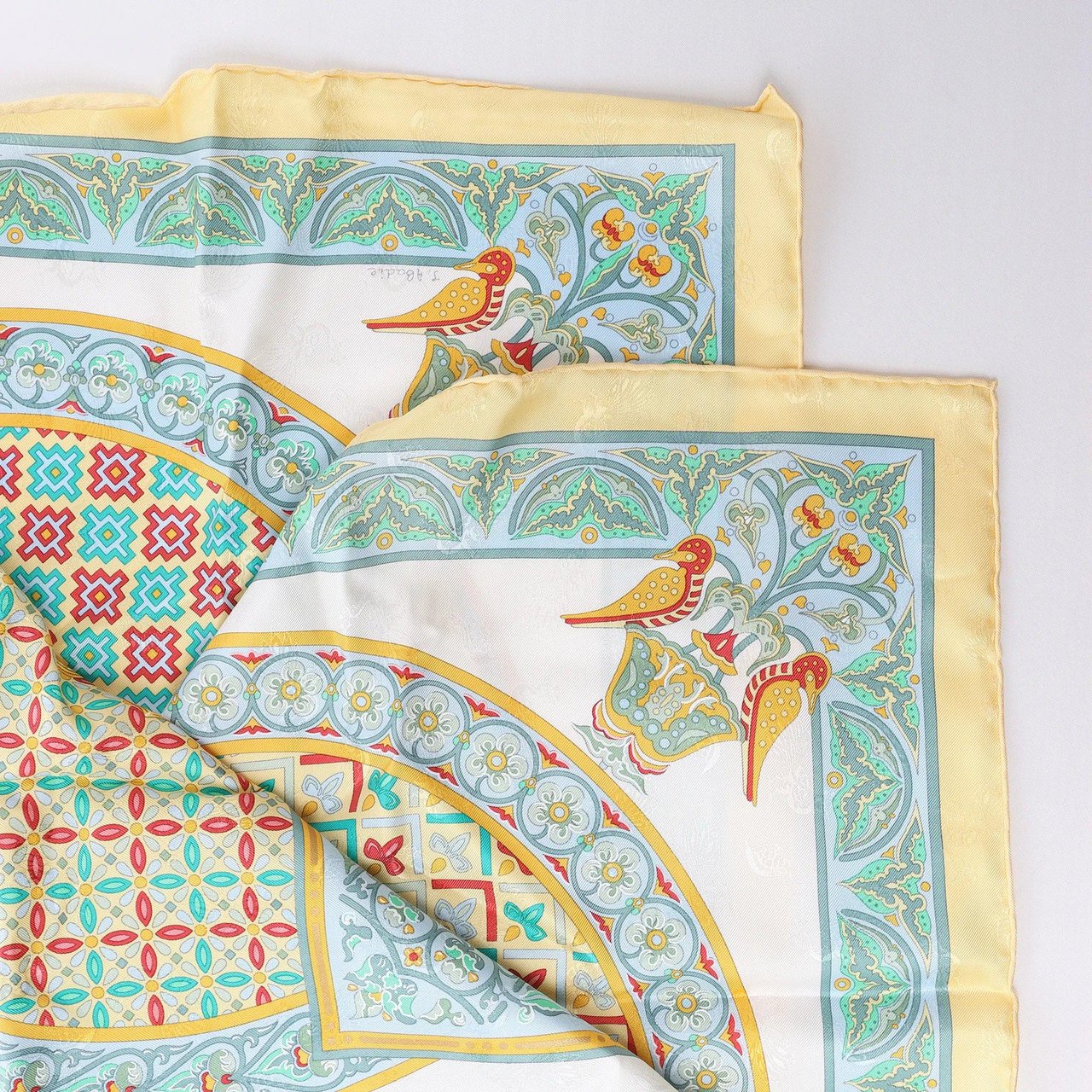 Hermès Carré 90 "CIELS BYZANTINS" Silk handkerchief in Yellow Geel