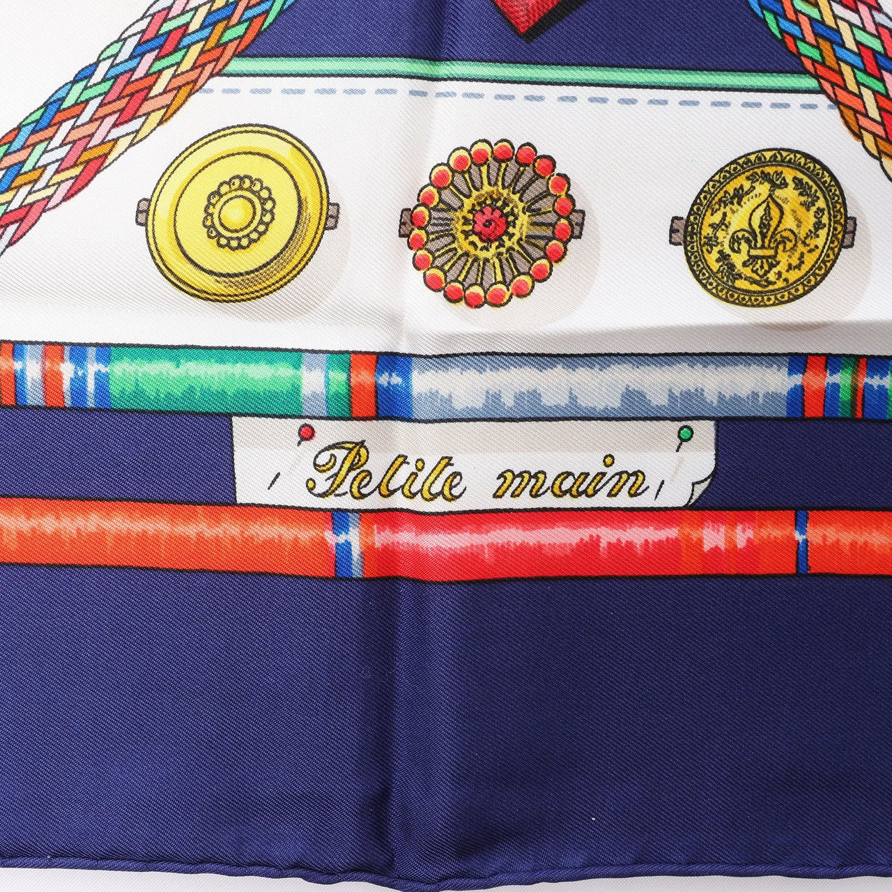 Hermès Carré 90 "Petite main" Silk handkerchief in Navy Blue Blauw