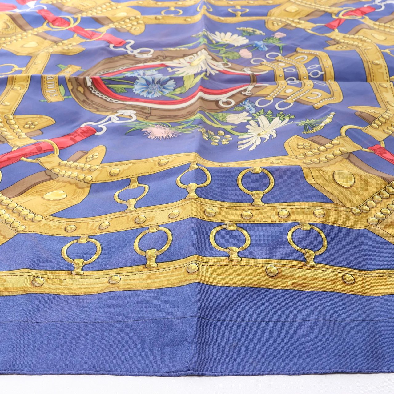 Hermès Carré 90 "AUX CHAMPS" Silk handkerchief in Navy Blue Blauw