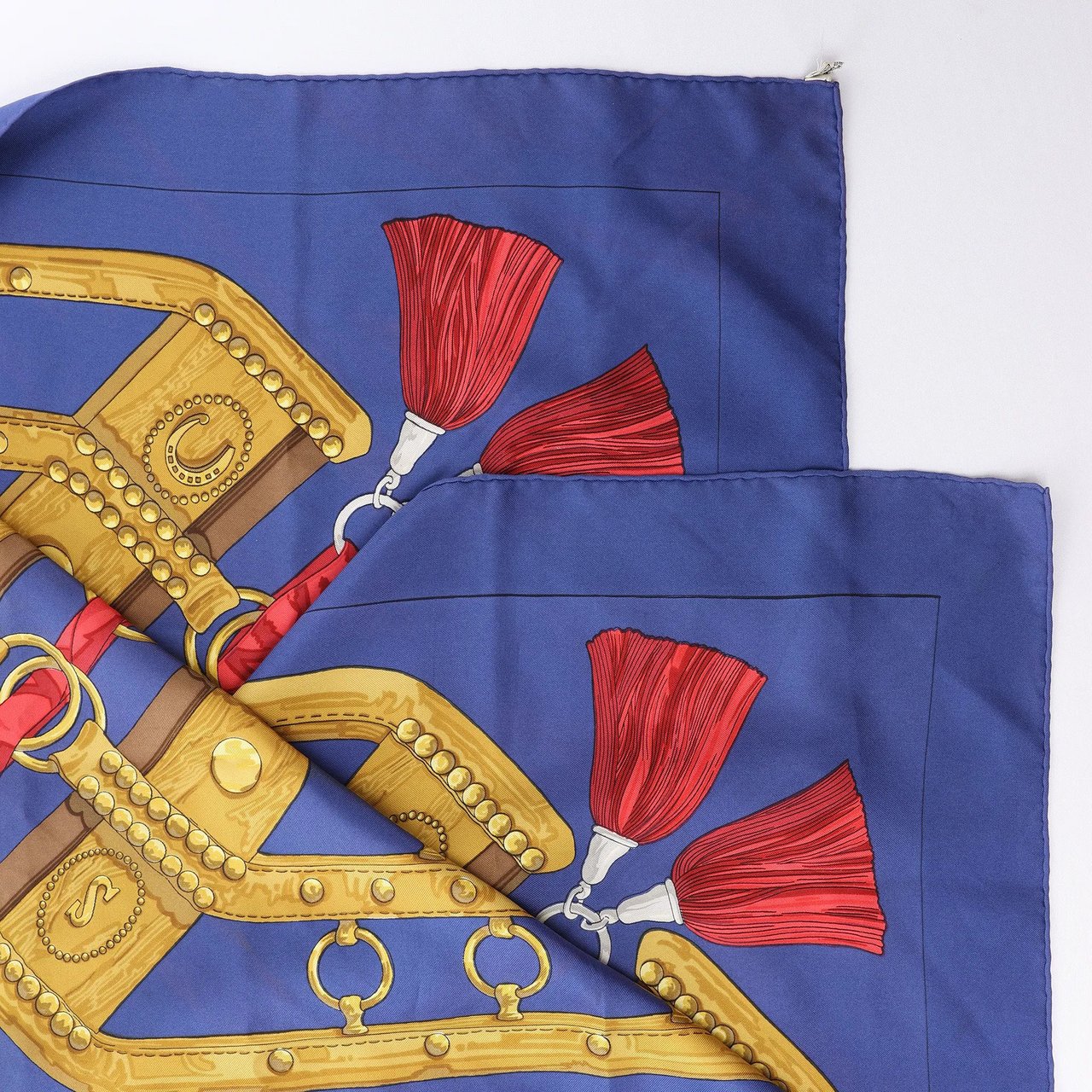 Hermès Carré 90 "AUX CHAMPS" Silk handkerchief in Navy Blue Blauw