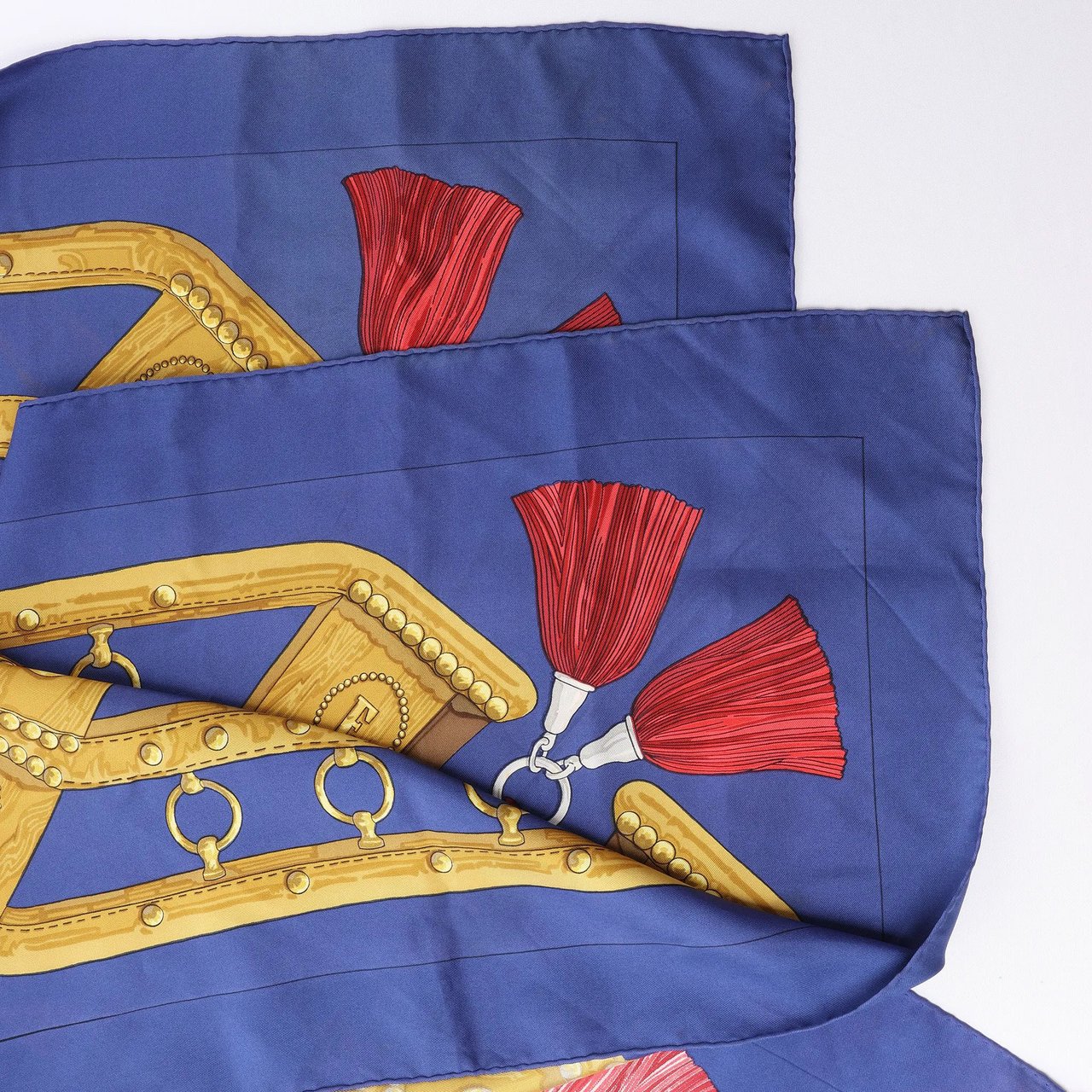 Hermès Carré 90 "AUX CHAMPS" Silk handkerchief in Navy Blue Blauw