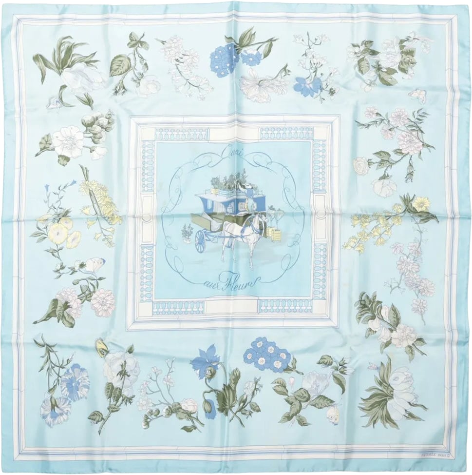 Hermès Carré 90 "Quai aux Fleurs" Silk handkerchief in Light Blue Blauw