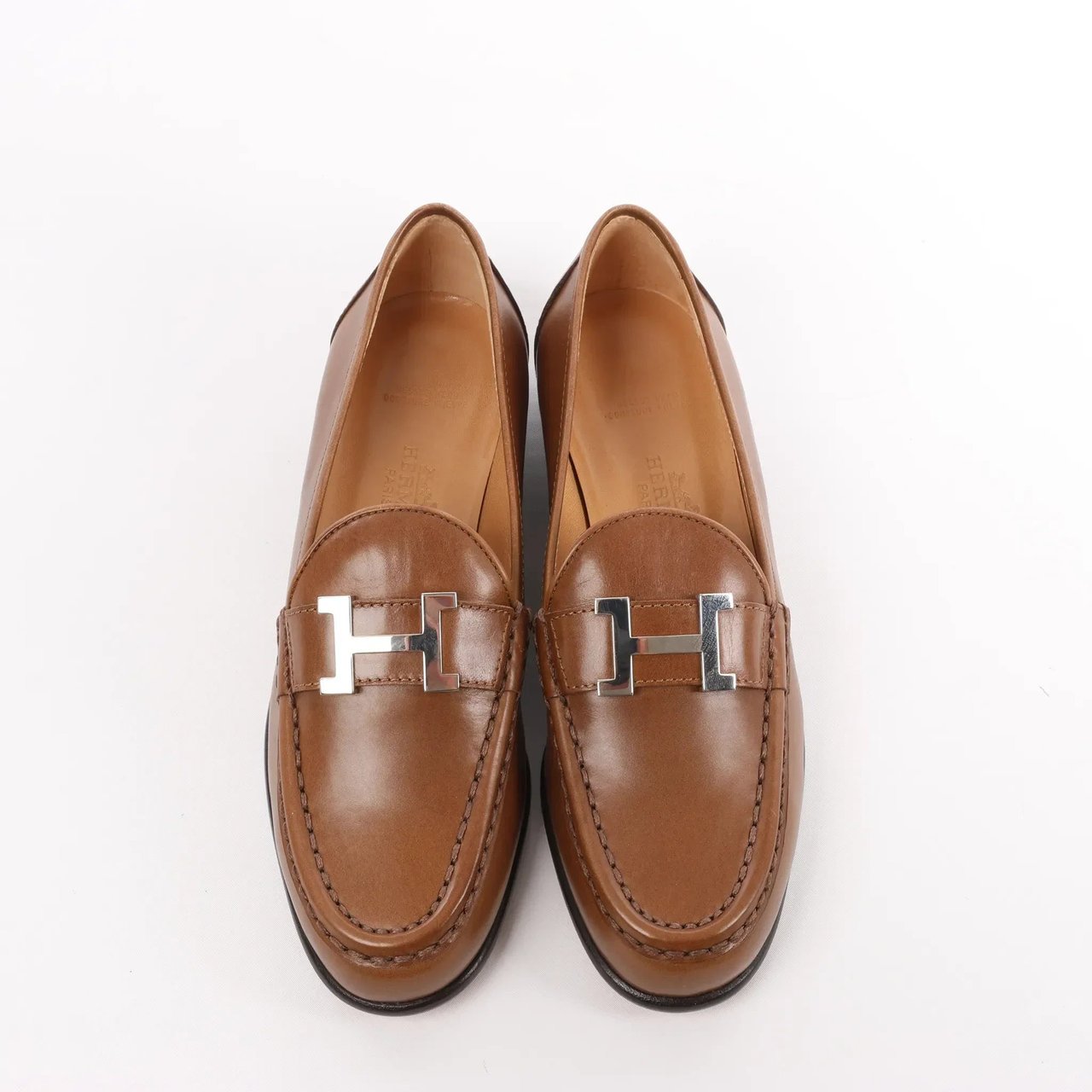 Hermès HERMES Constance Leather Loafer in Brown, Size 36 EU Divers