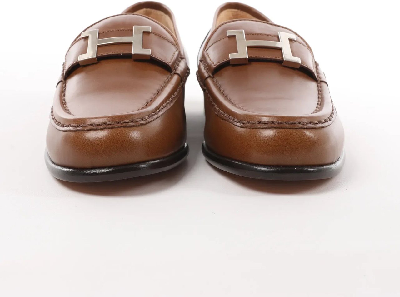Hermès HERMES Constance Leather Loafer in Brown, Size 36 EU Divers
