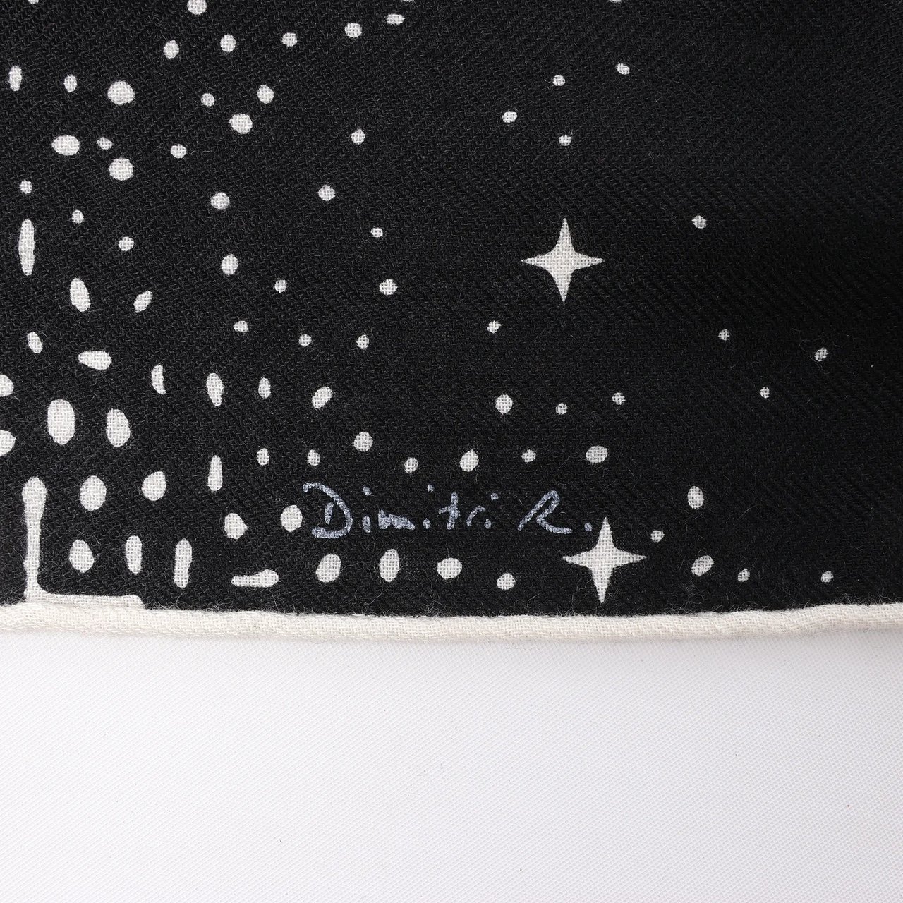 Hermès Carré 140 "Clair De Lune" Cashmere x Silk Scarve in Black Zwart