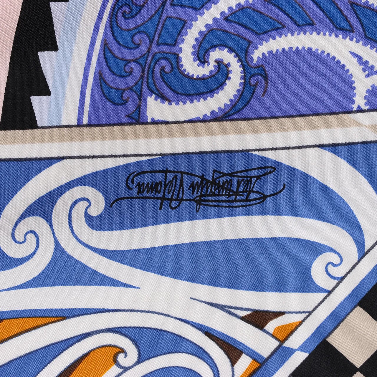 Hermès Carré 90 "Kawaora" Silk handkerchief in Blue Blauw