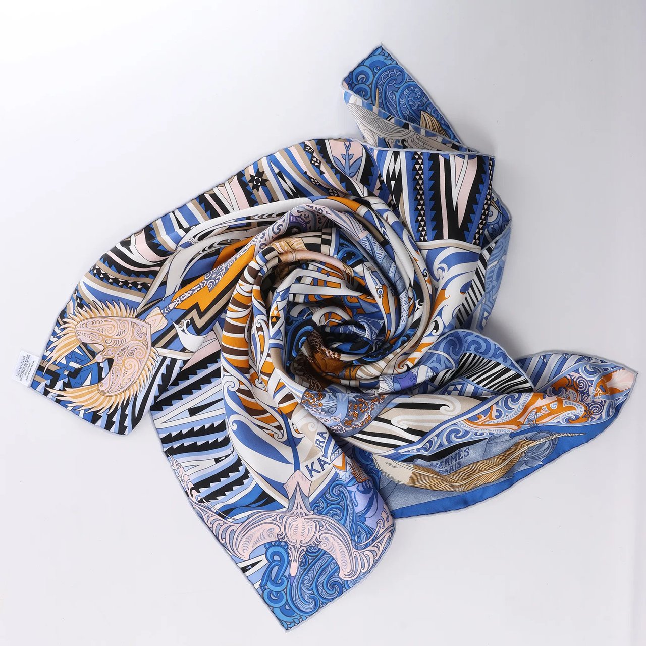 Hermès Carré 90 "Kawaora" Silk handkerchief in Blue Blauw