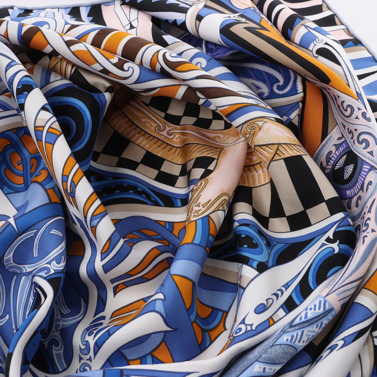 Hermès Carré 90 "Kawaora" Silk handkerchief in Blue Blauw