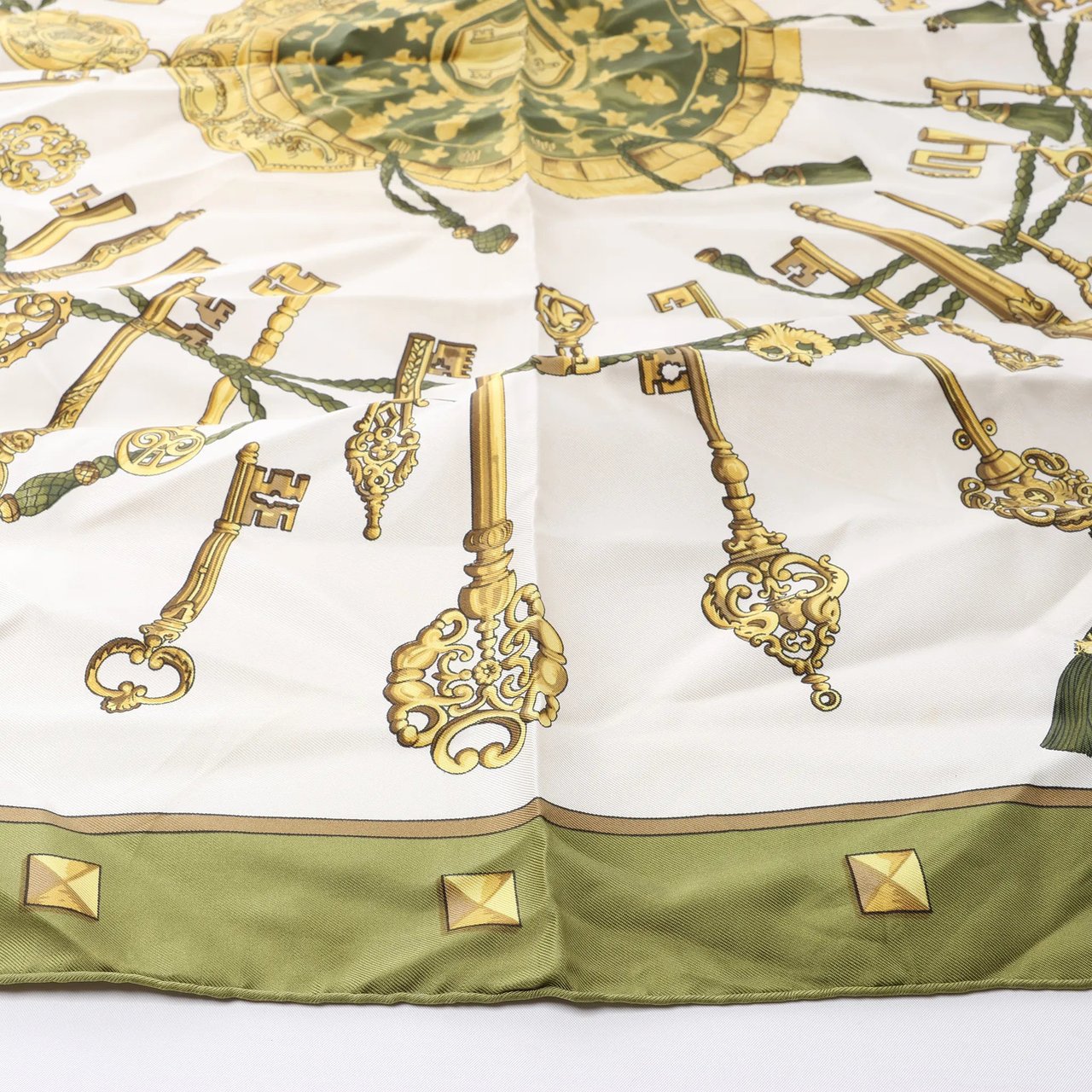 Hermès Carré 90 "LES CLES" Silk handkerchief in Green Divers