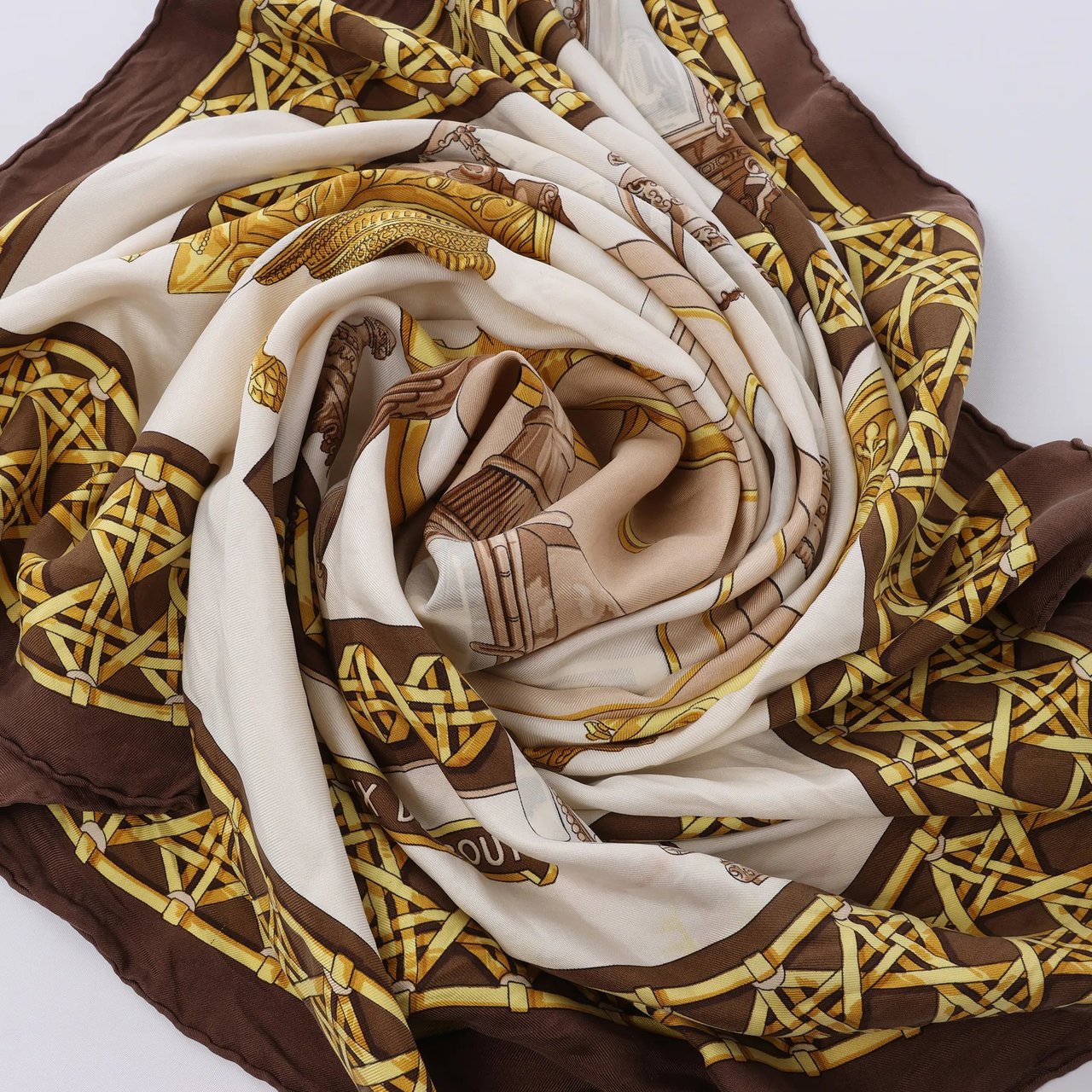 Hermès Carré 90 "FEUX DE ROUTE" Silk handkerchief in Brown Bruin