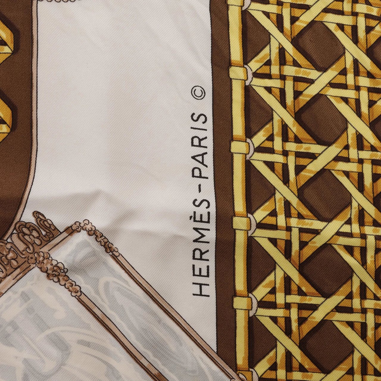Hermès Carré 90 "FEUX DE ROUTE" Silk handkerchief in Brown Bruin