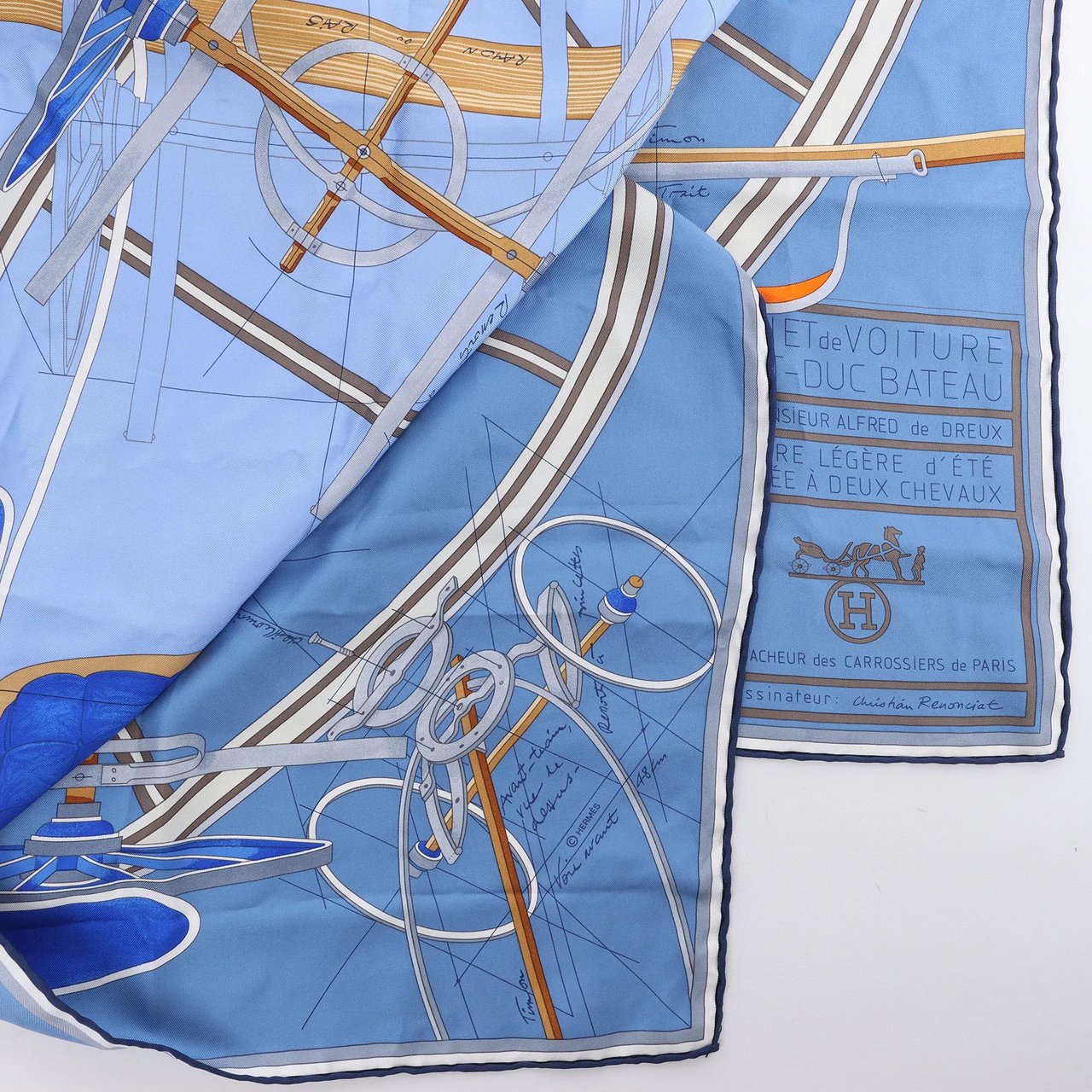 Hermès Carré 90 "Projet De Voiture" Silk handkerchief in Blue Blauw
