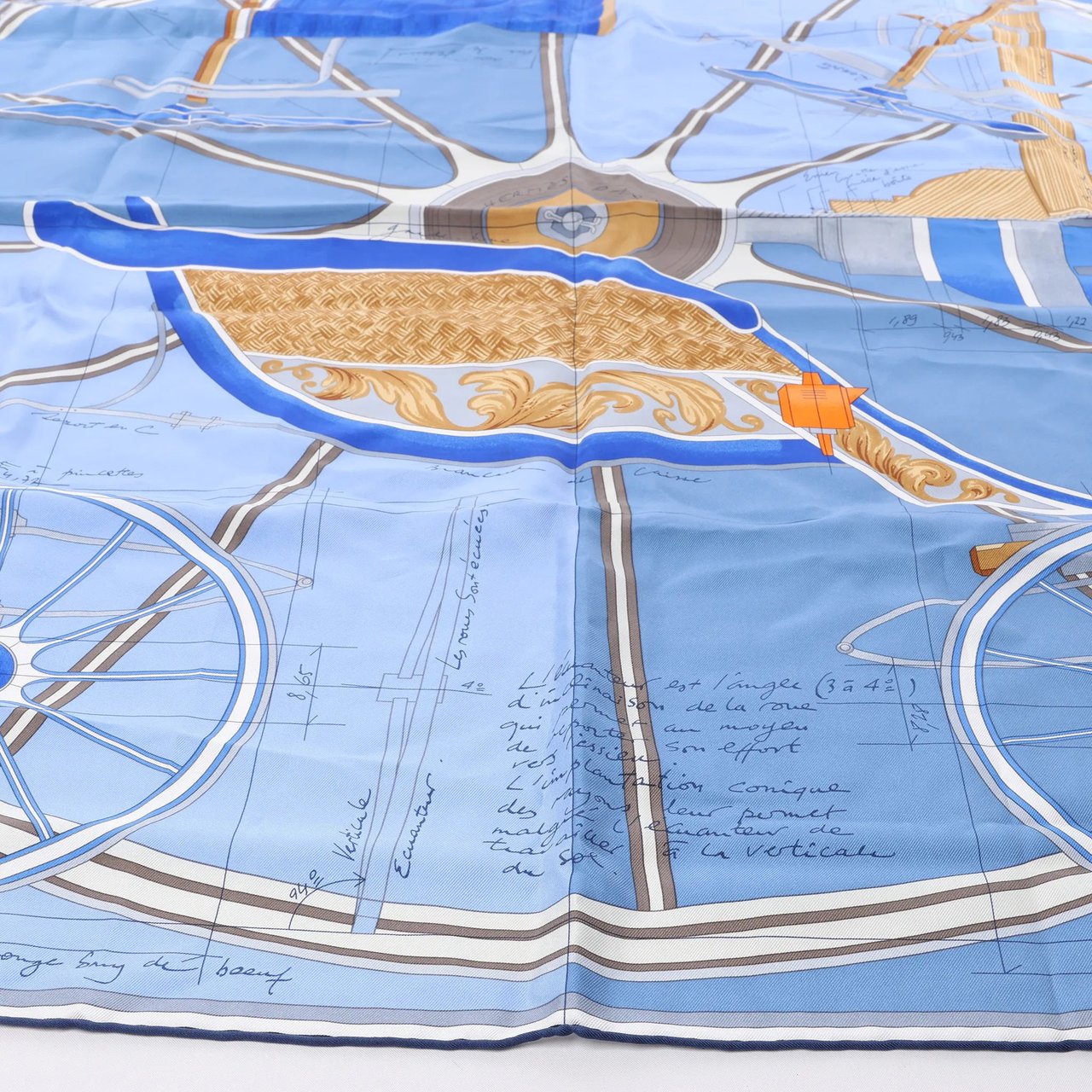 Hermès Carré 90 "Projet De Voiture" Silk handkerchief in Blue Blauw