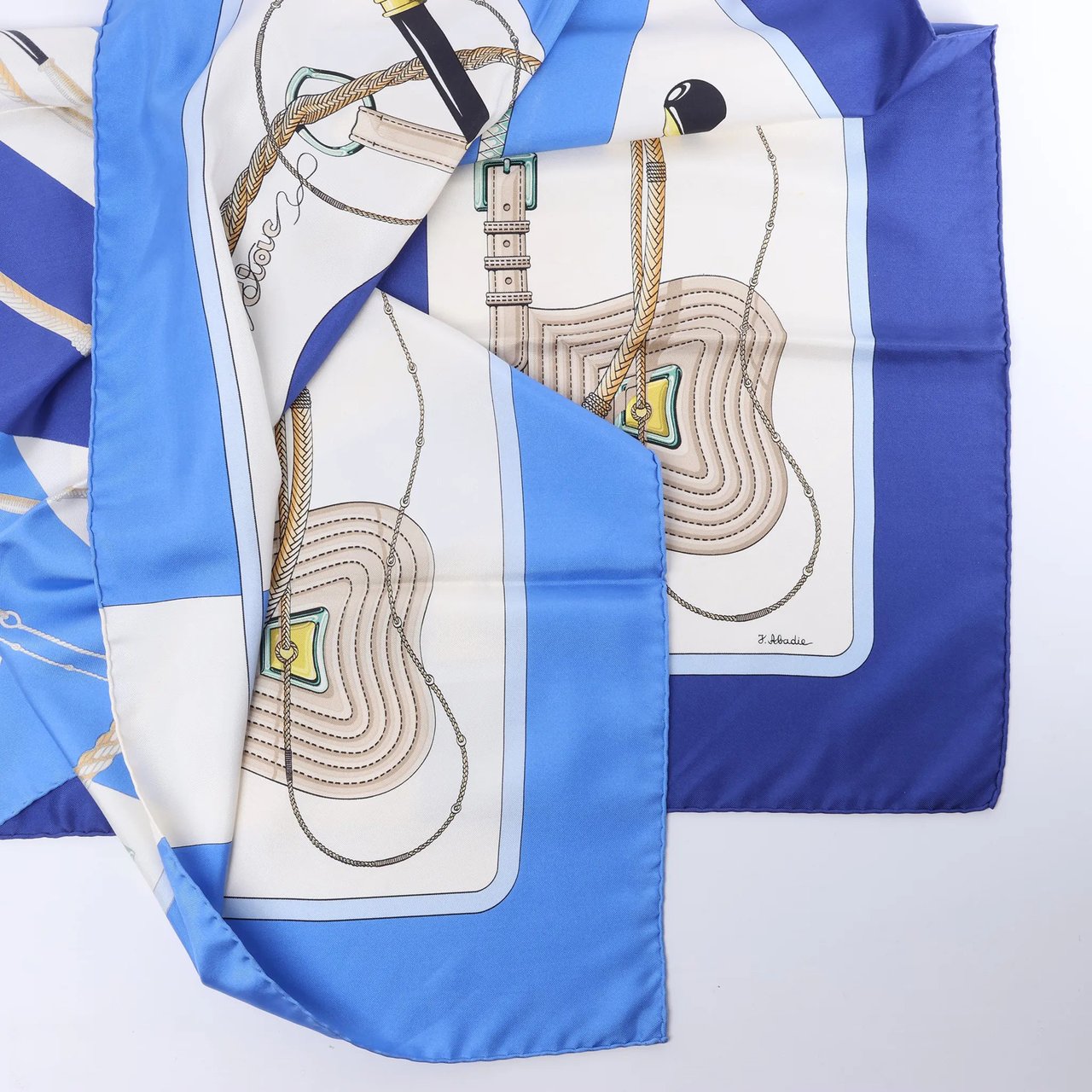 Hermès Carré 90 "Clic Clac" Silk handkerchief in Blue Blauw