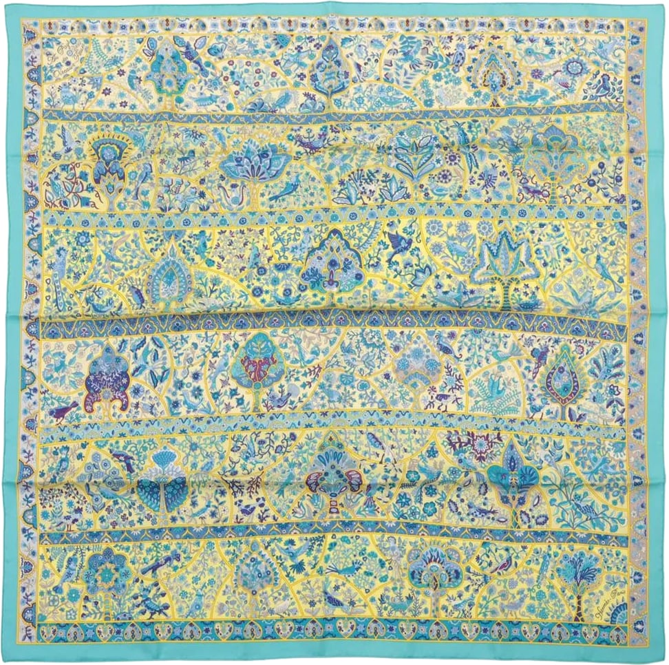 Hermès Carré 90 "Au Pays des Oiseaux Fleurs" Silk handkerchief in Blue Blauw