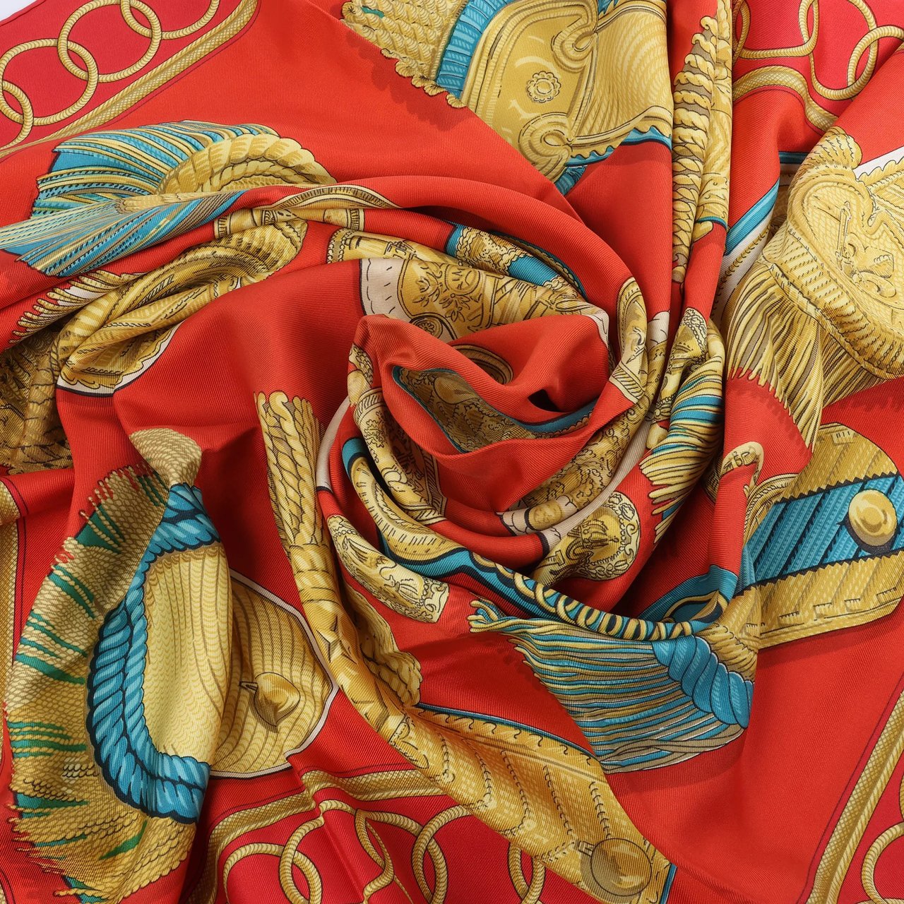 Hermès Carré 90 "Epaulettes" Silk handkerchief in Red Divers